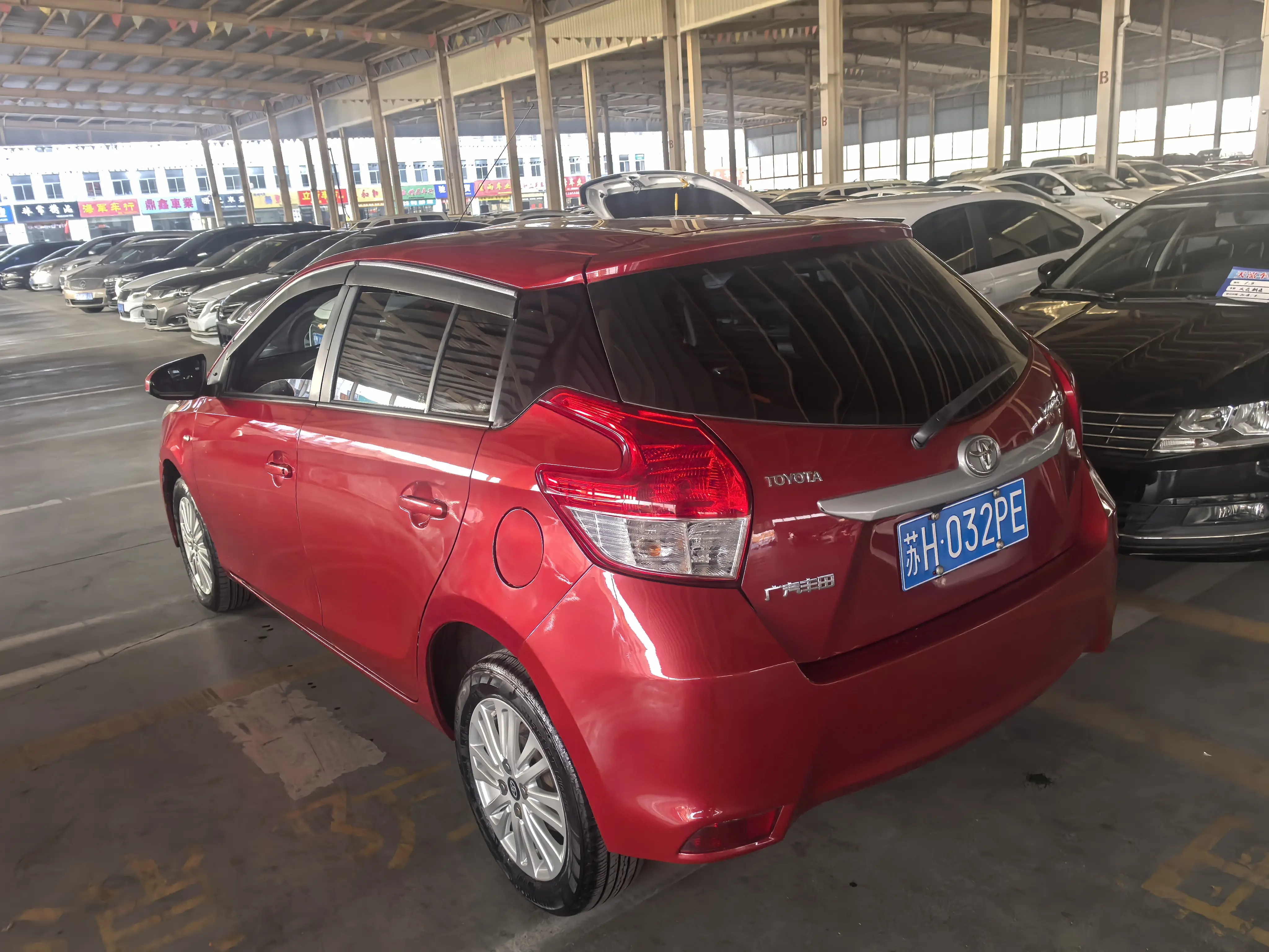 Toyota Yaris L  из Китая