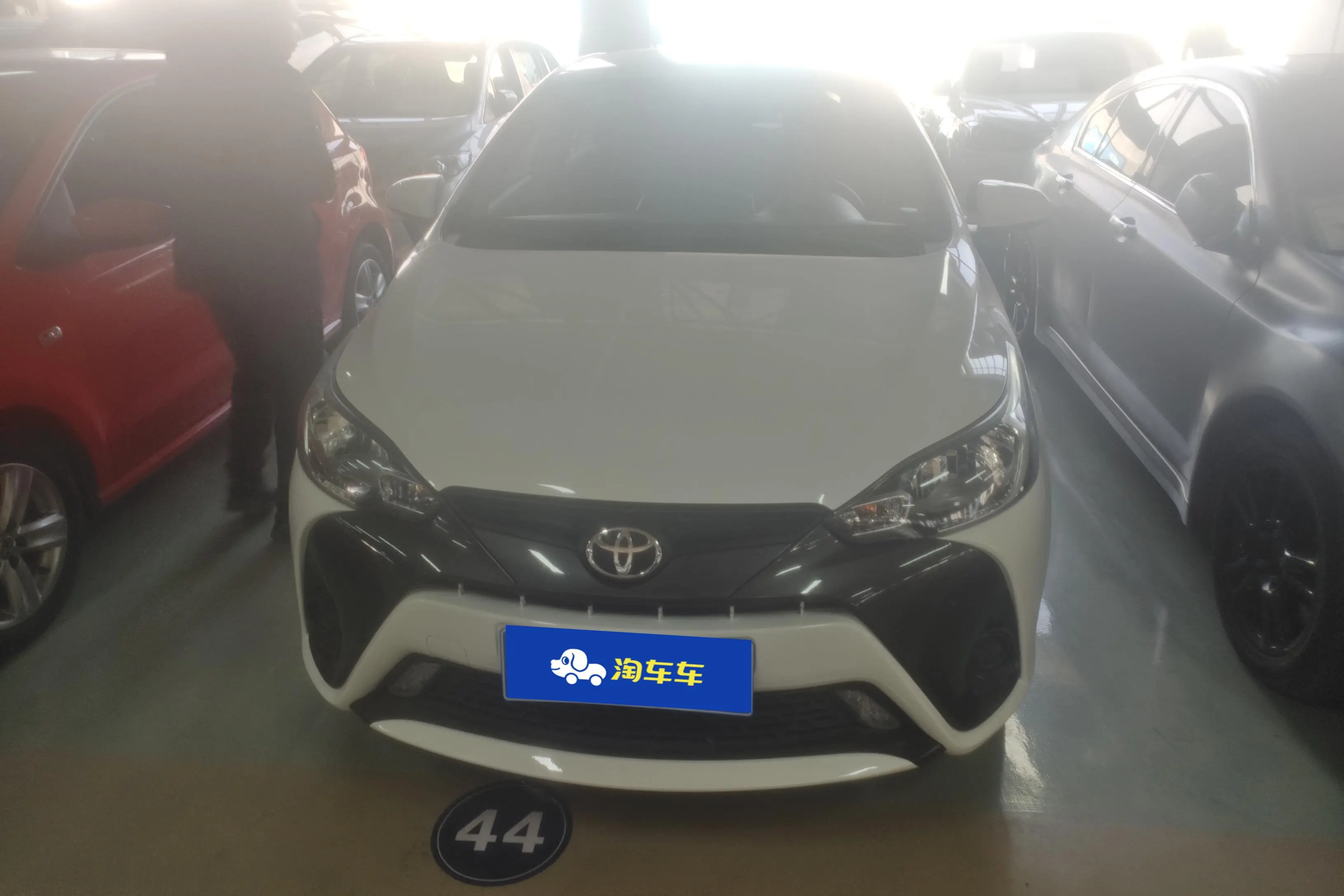 Toyota Yaris L  из Китая