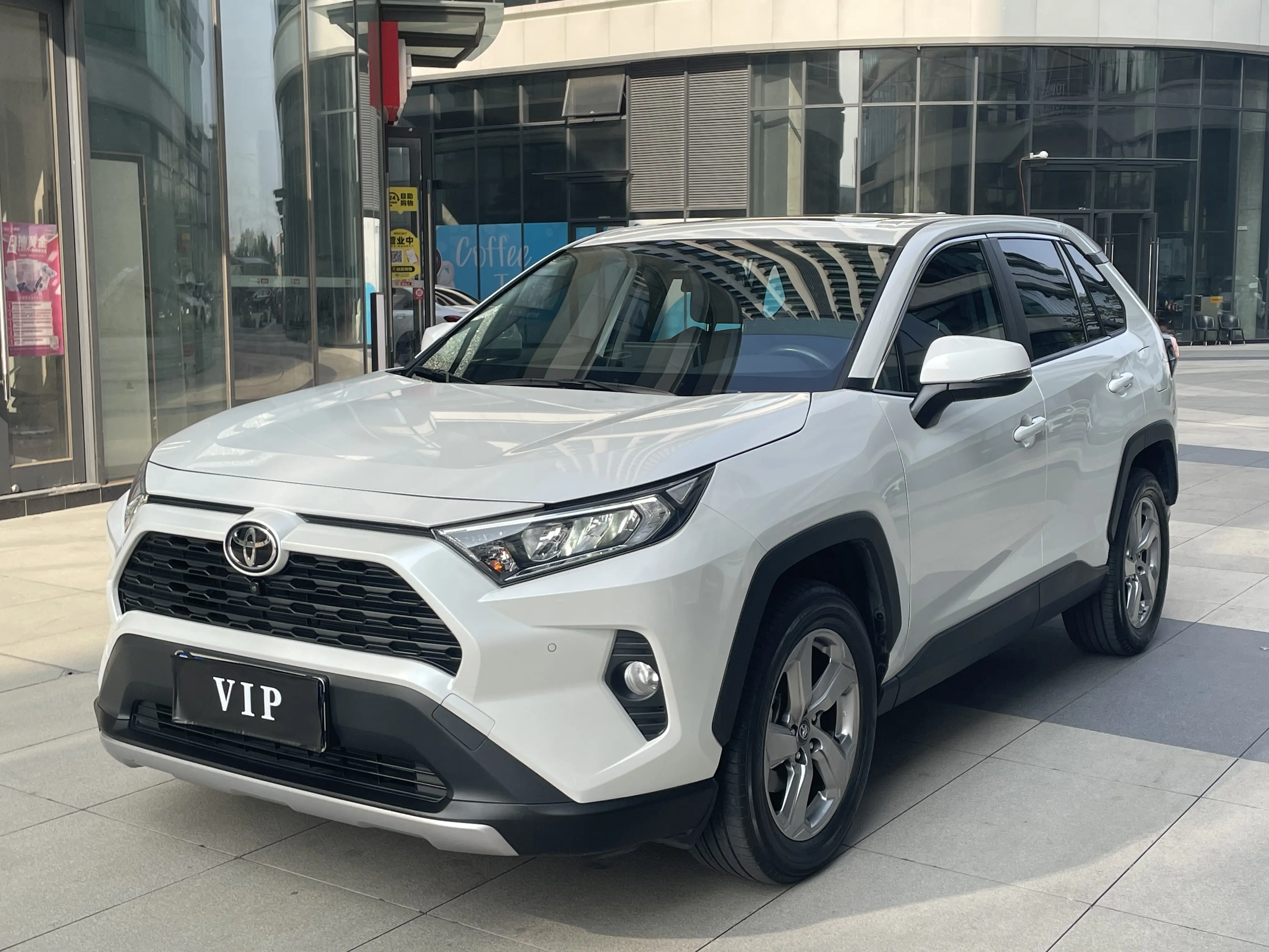 Toyota RAV4  из Китая