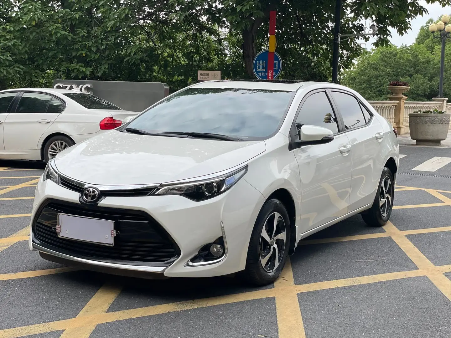 Toyota Levin (Lei Ling)  из Китая