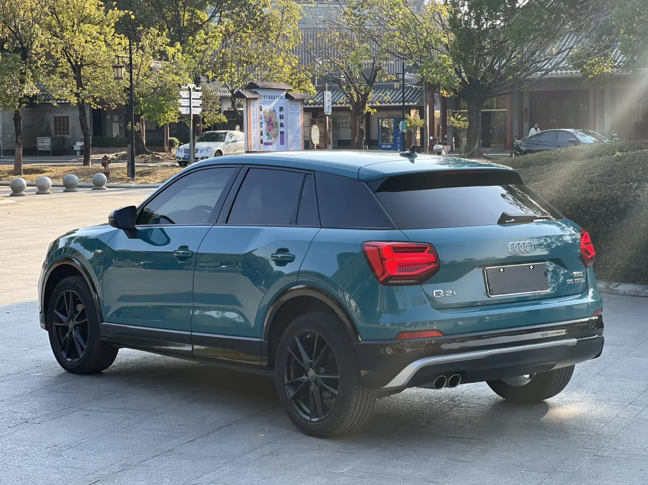 Audi Q2L  из Китая