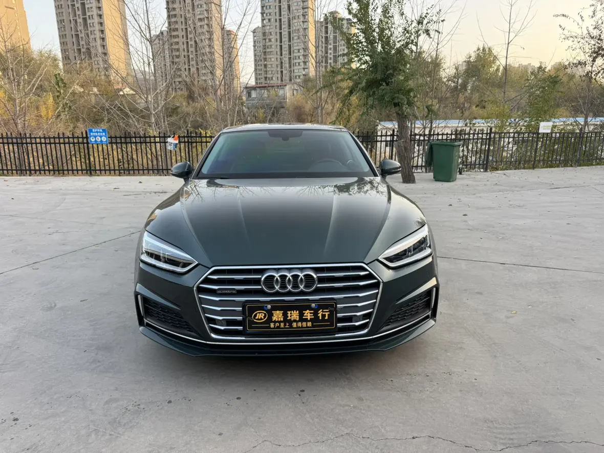 Audi A5  из Китая