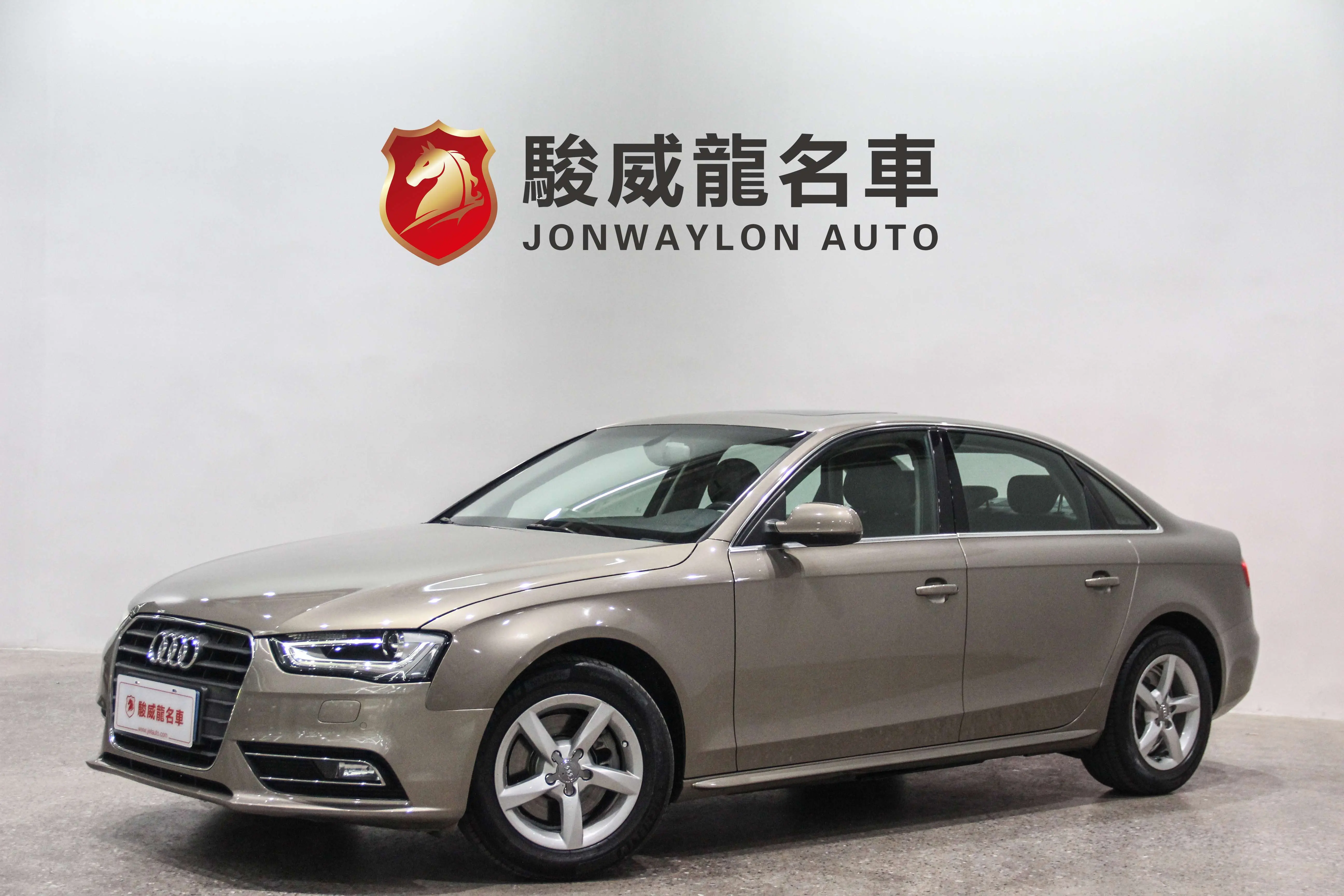 Audi A4L  из Китая