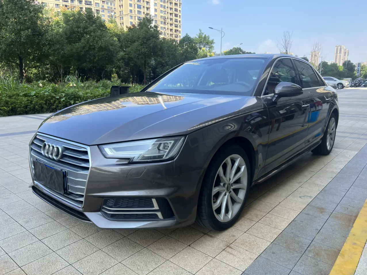 Audi A4L  из Китая