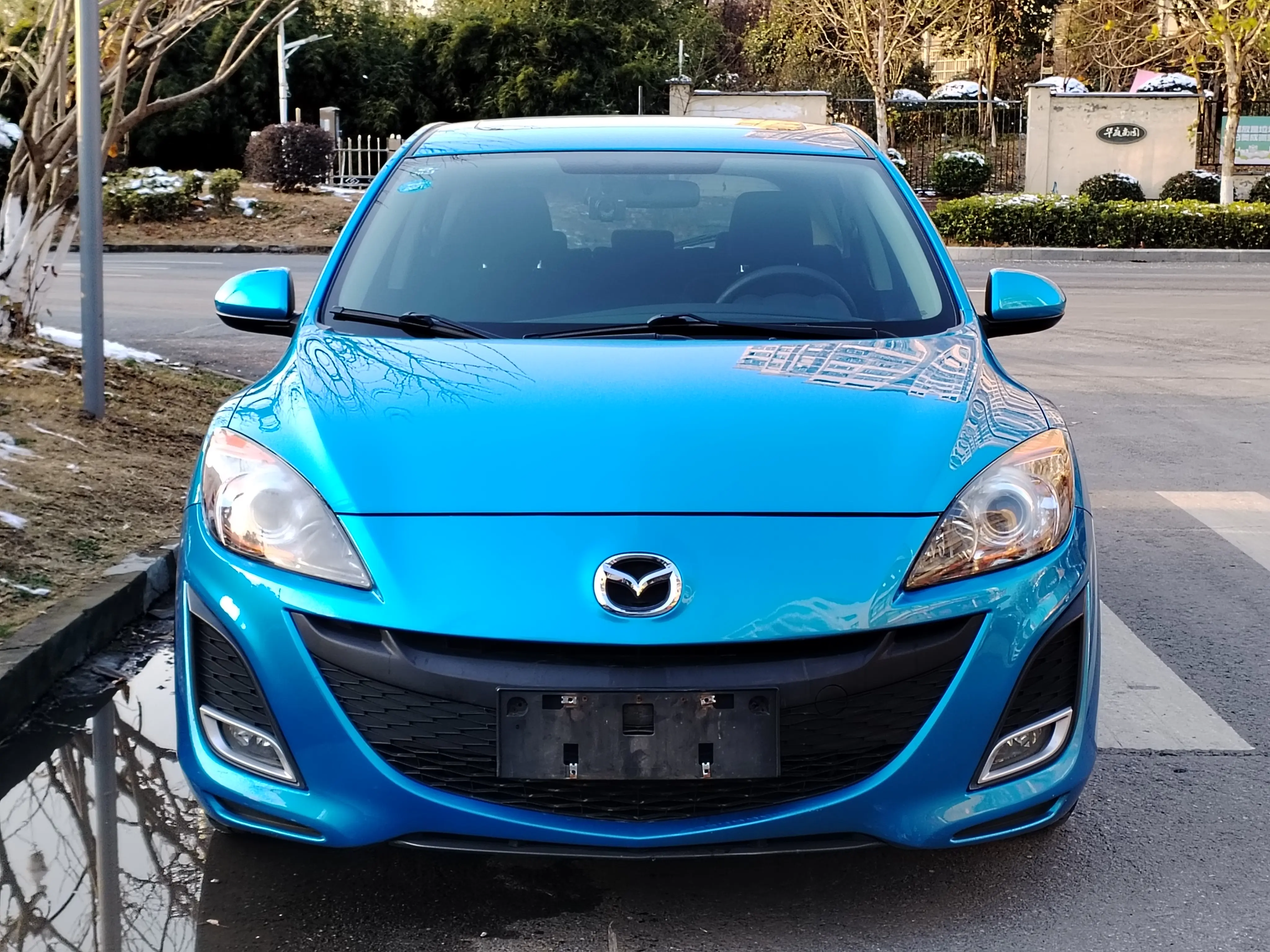 Mazda Axela (Mazda3)  из Китая