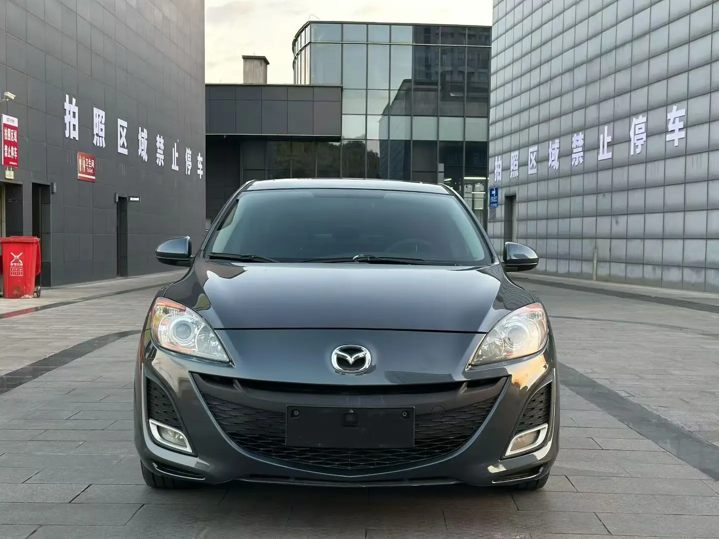 Mazda Axela (Mazda3)  из Китая