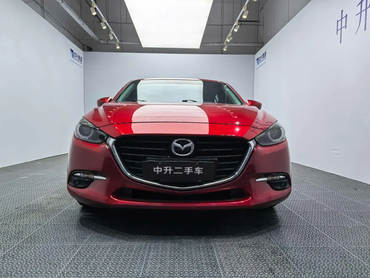 Mazda Axela (Mazda3)  из Китая