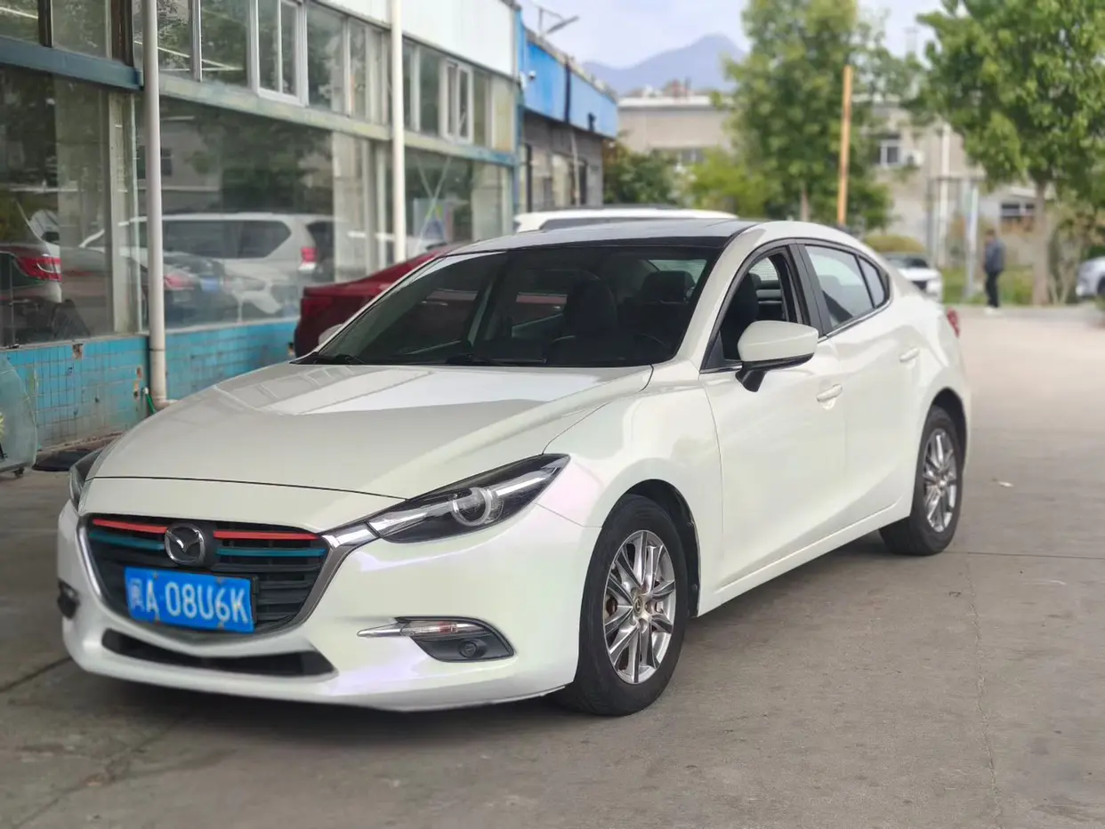 Mazda Axela (Mazda3)  из Китая