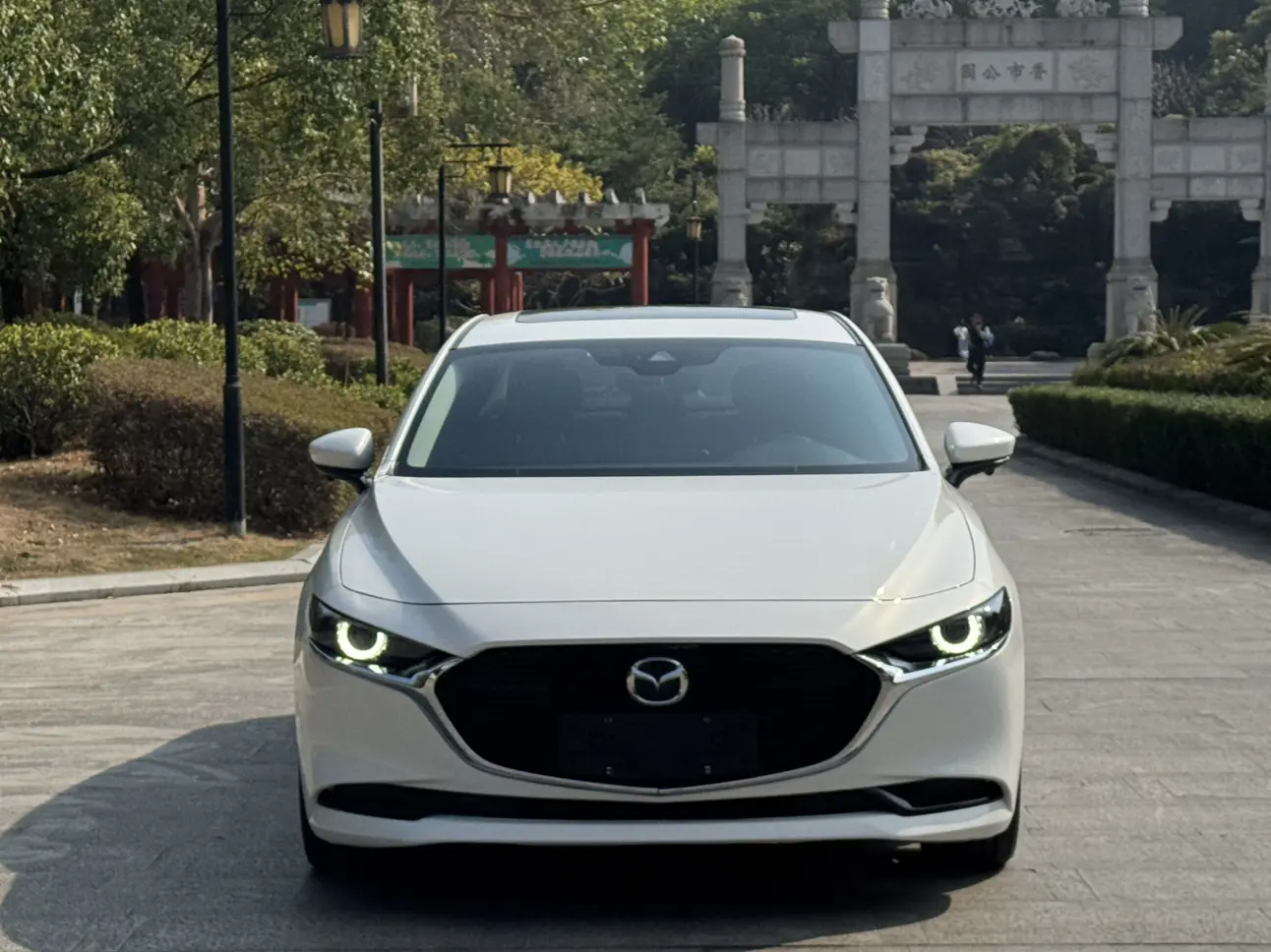 Mazda Axela (Mazda3)  из Китая