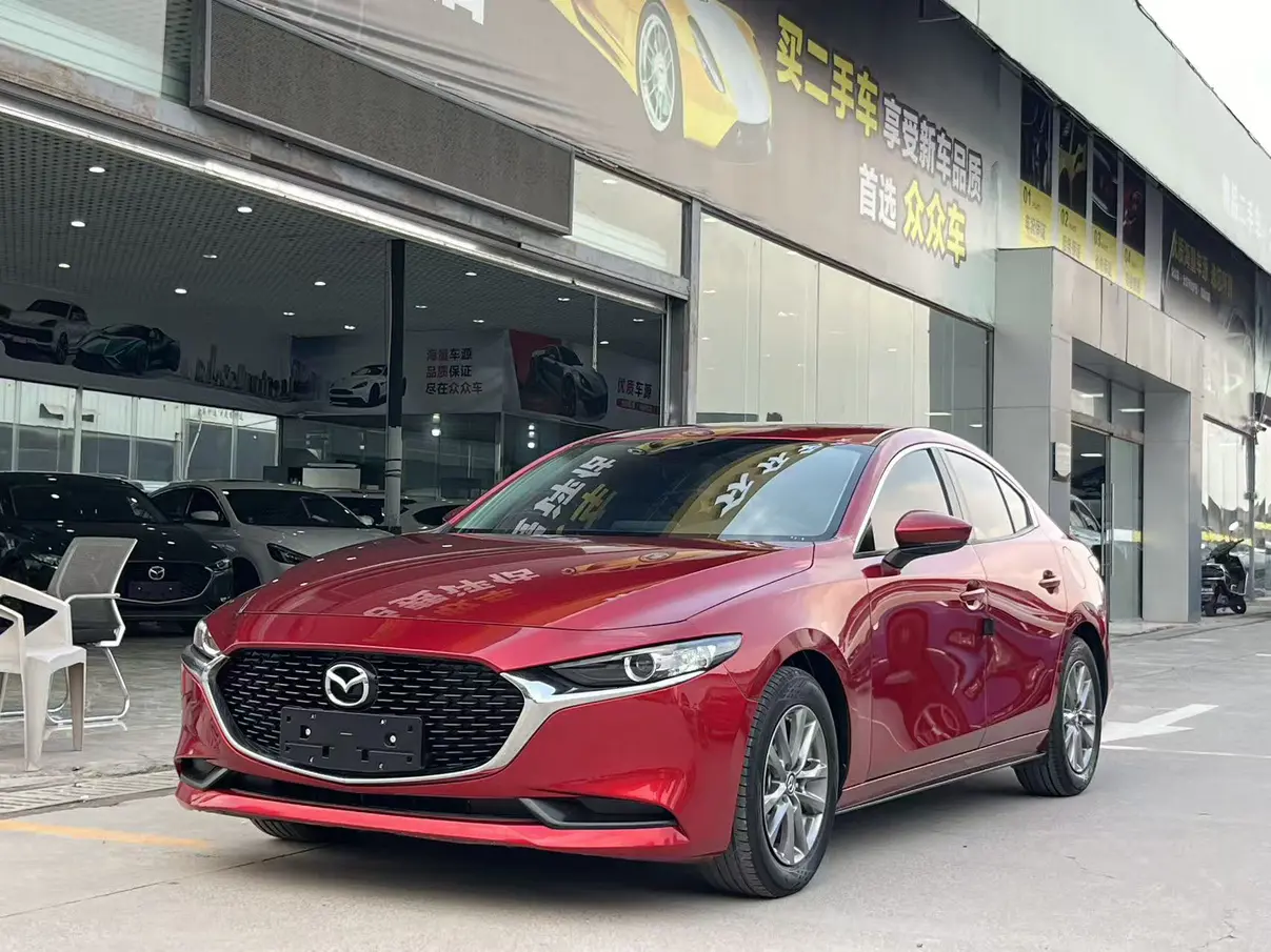 Mazda Axela (Mazda3)  из Китая
