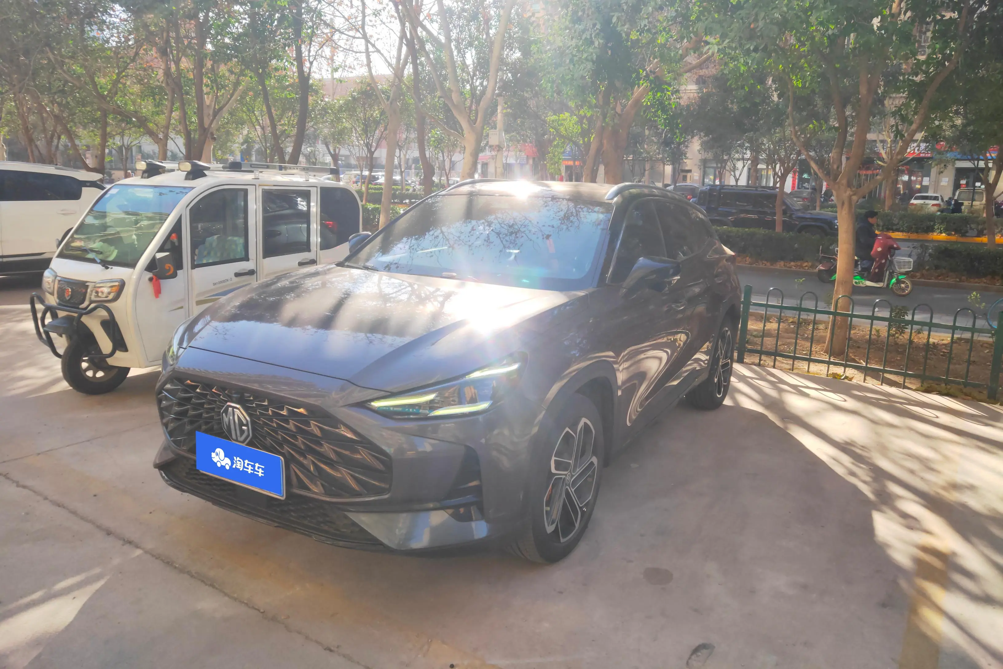 MG ONE  из Китая