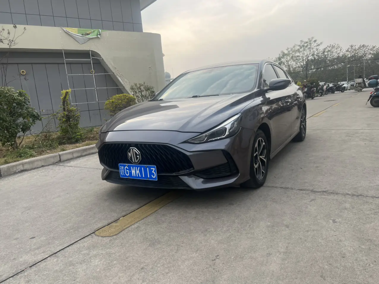 MG 5  из Китая