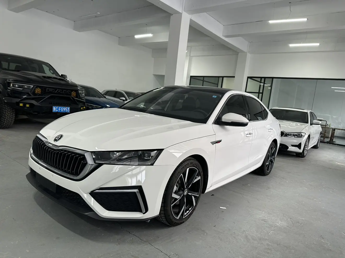 Skoda Octavia  из Китая