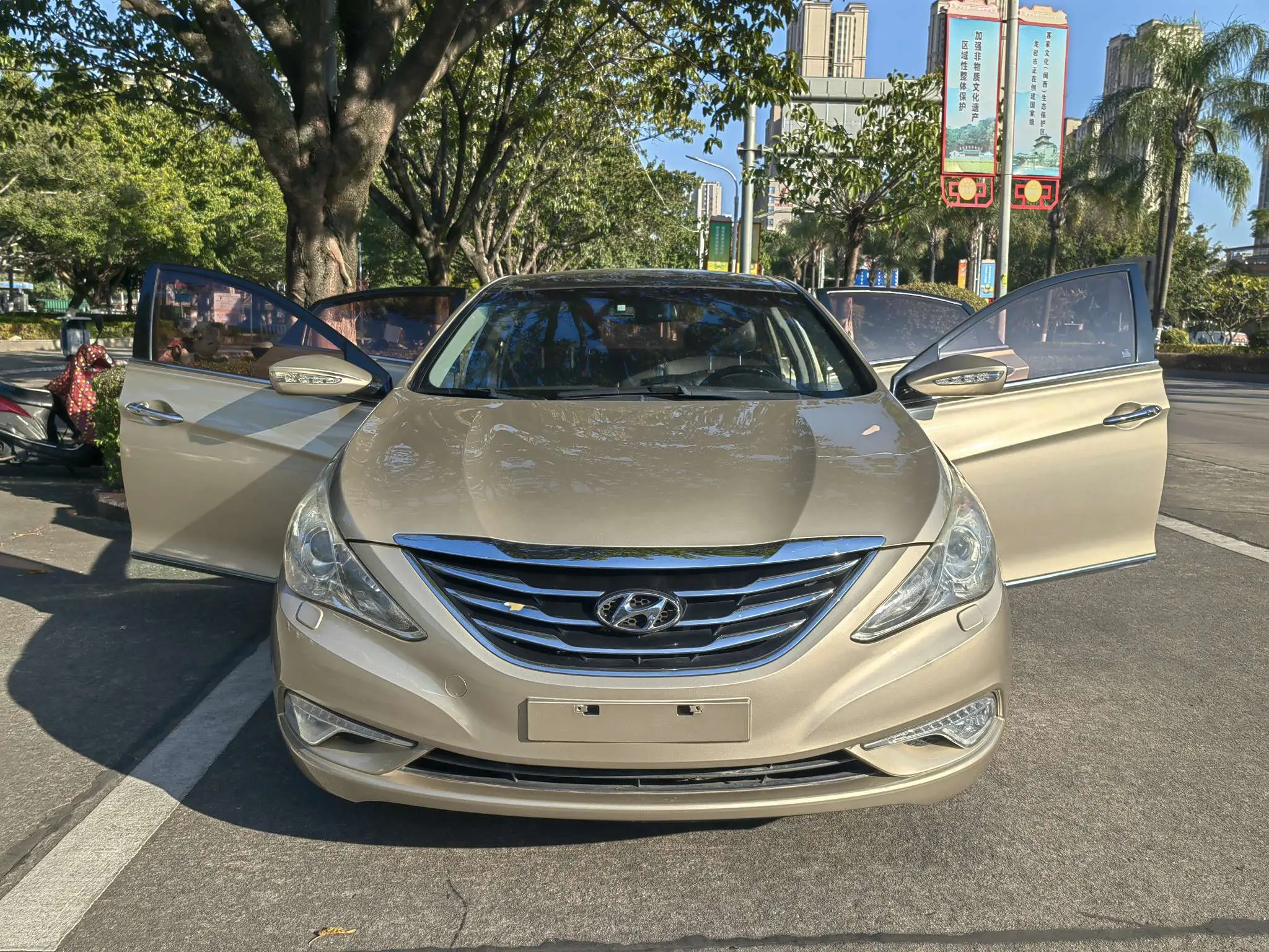 Hyundai Sonata eight  из Китая