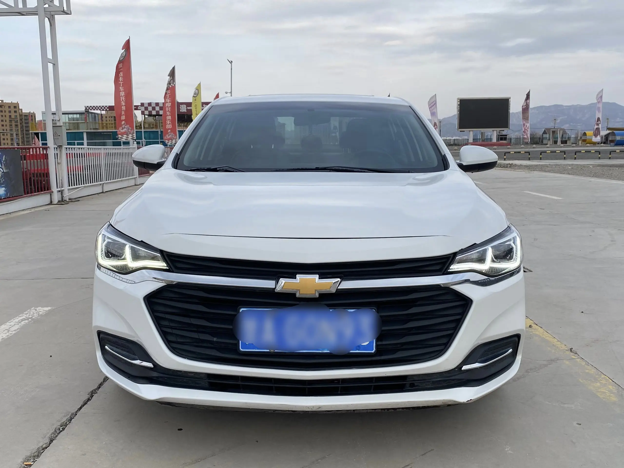 Chevrolet Monza (Cruze)  из Китая