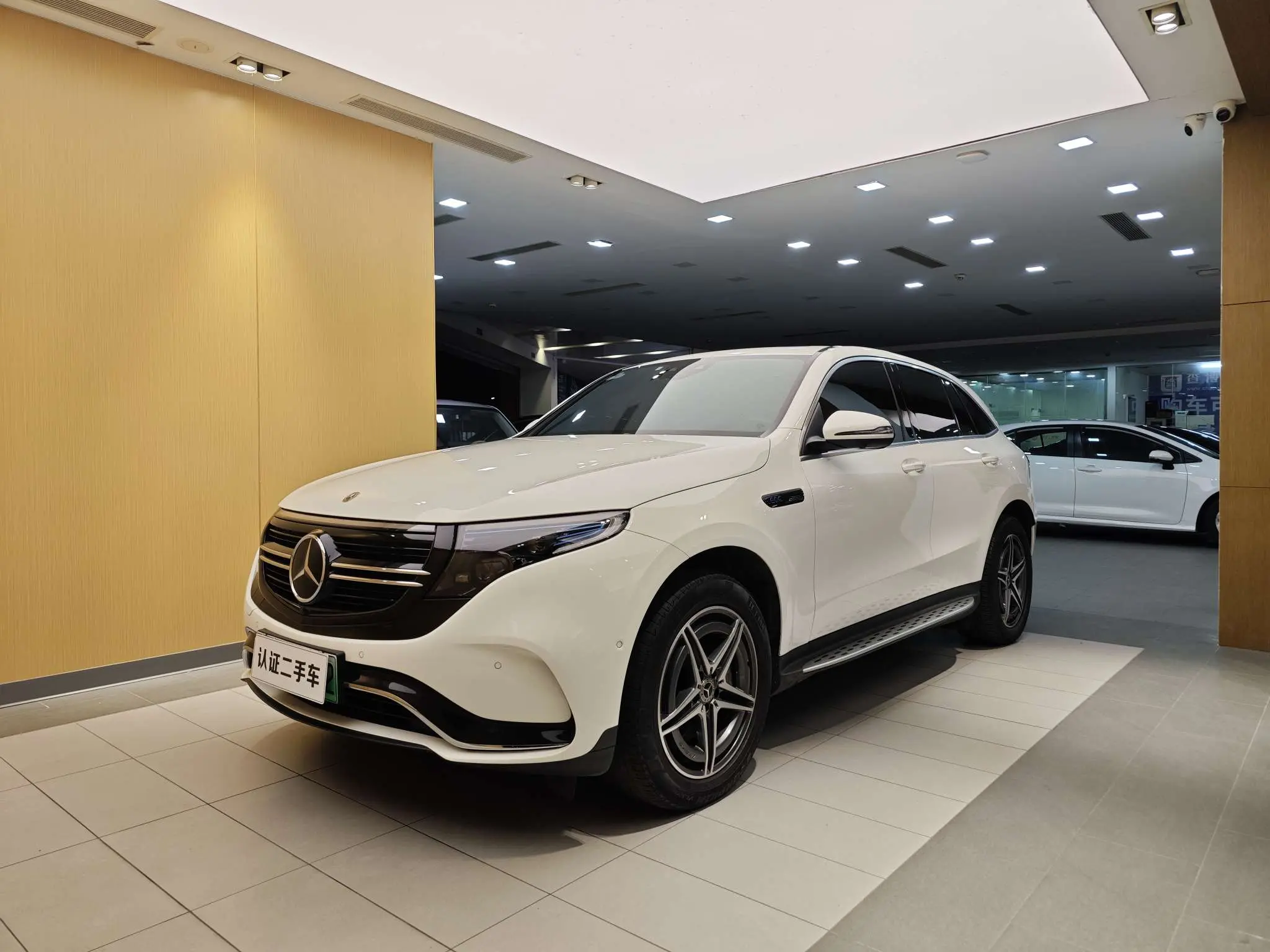 Mercedes-Benz EQC  из Китая