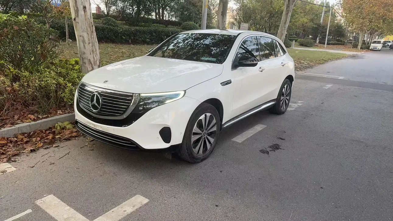 Mercedes-Benz EQC  из Китая