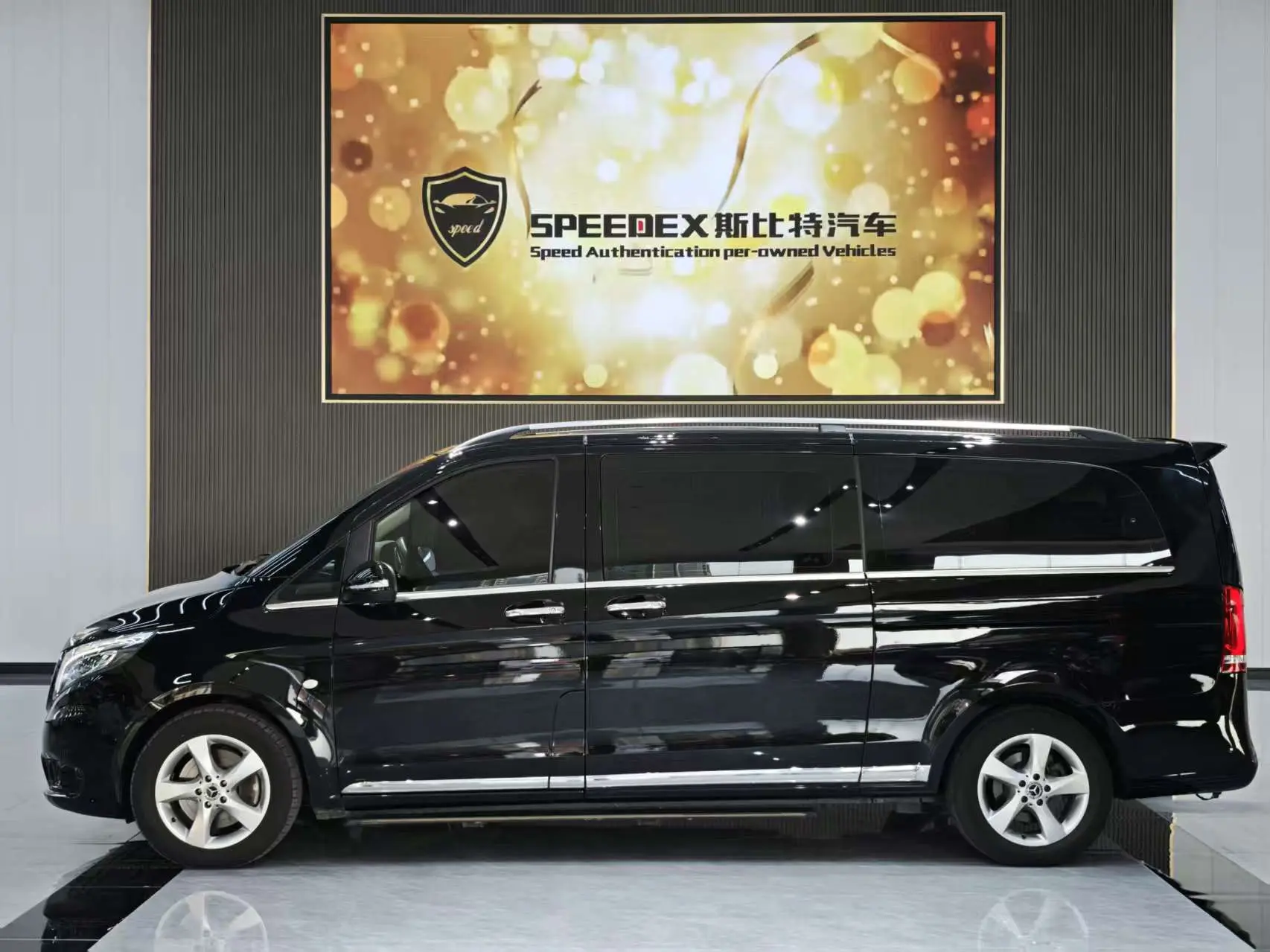 Mercedes-Benz Vito  из Китая