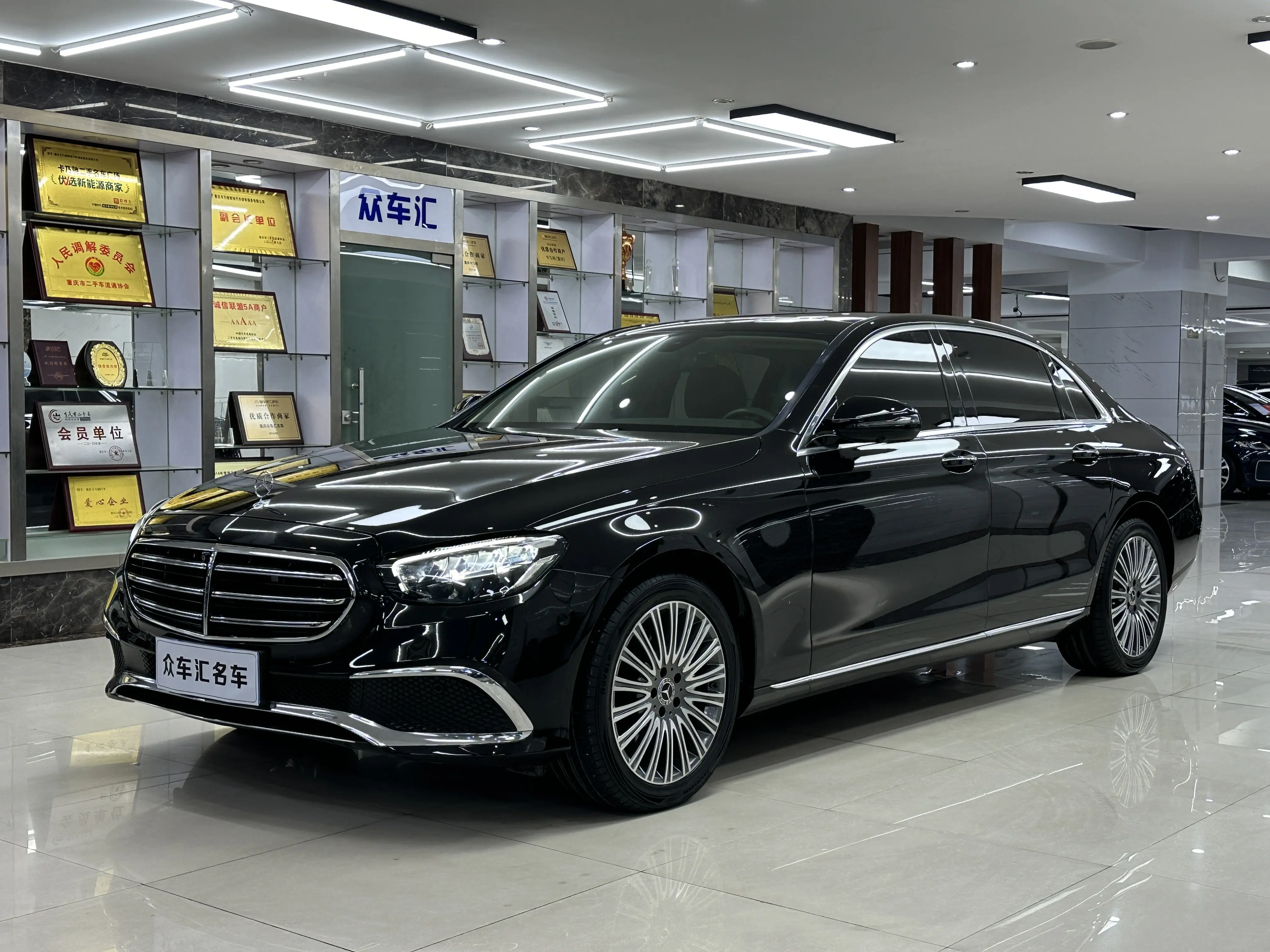 Mercedes-Benz E-Class  из Китая