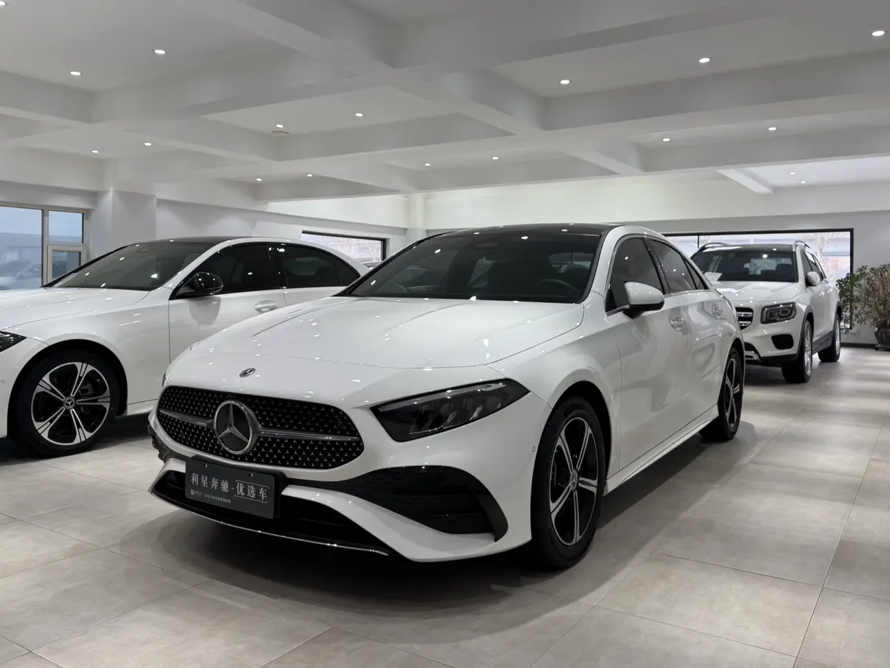 Mercedes-Benz Mercedes Benz A Class  из Китая