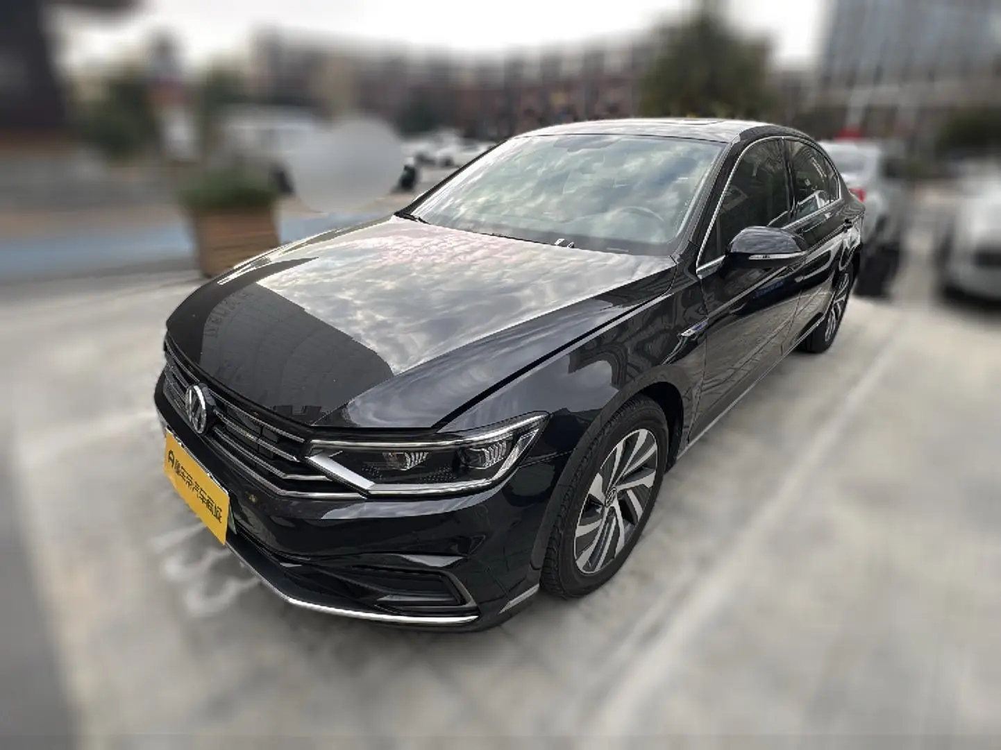 Volkswagen Magotan PHEV  из Китая