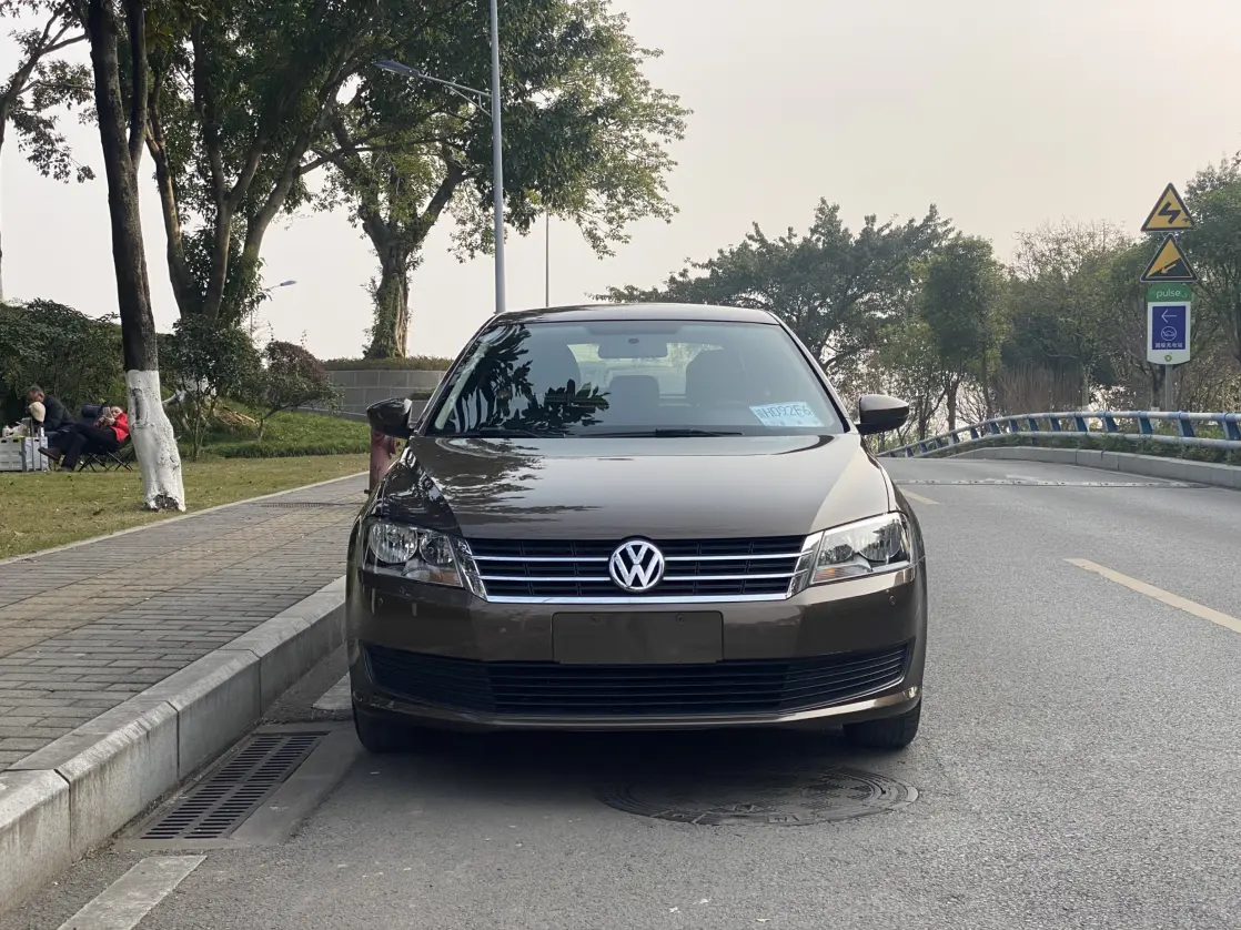 Volkswagen Langxing  из Китая