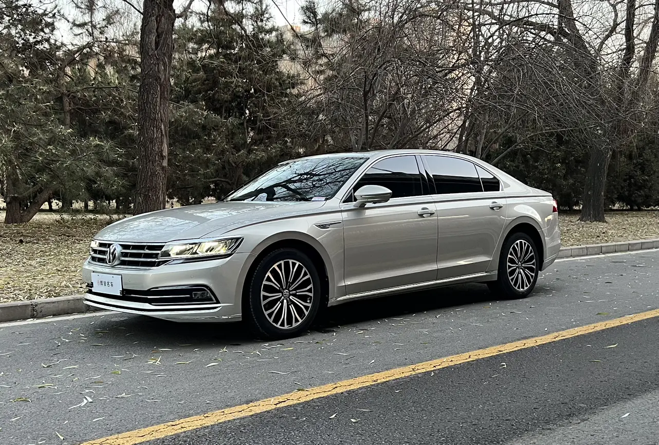 Volkswagen Hui Ang  из Китая