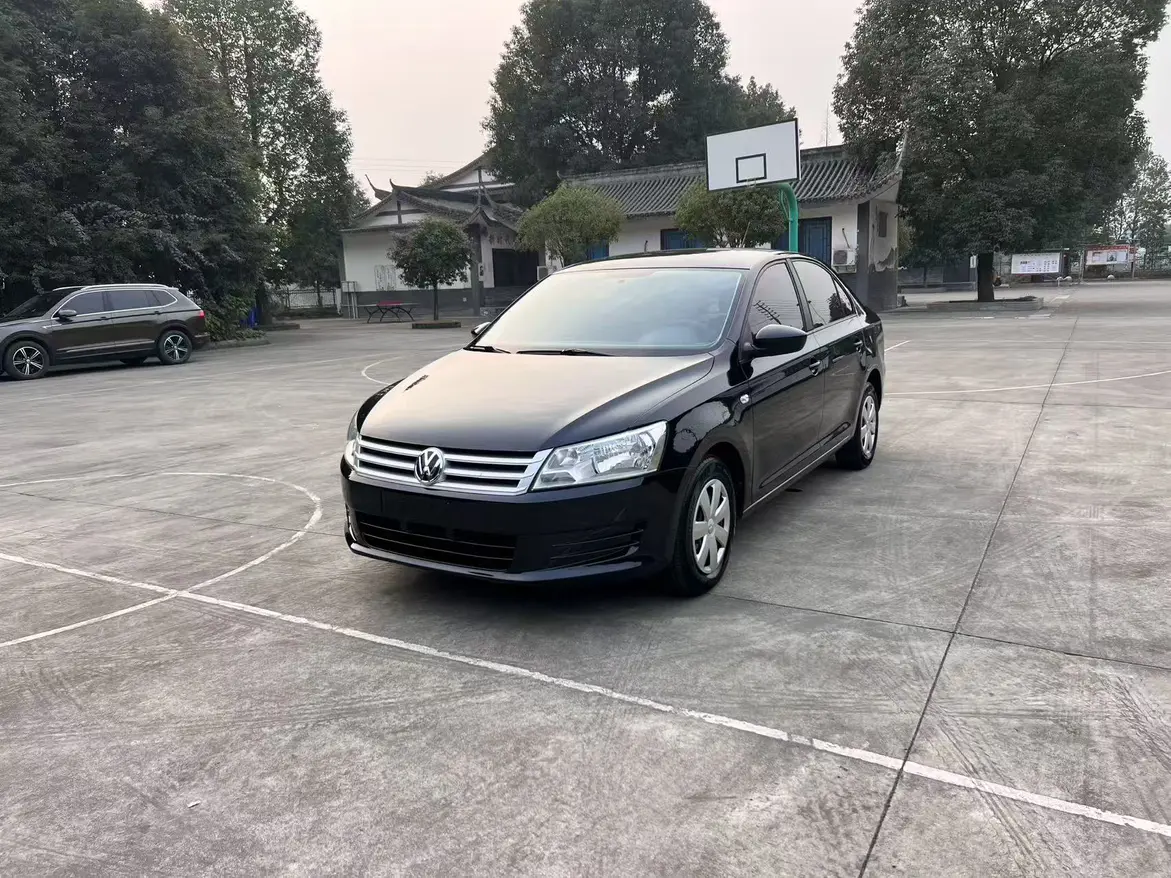 Volkswagen Santana  из Китая