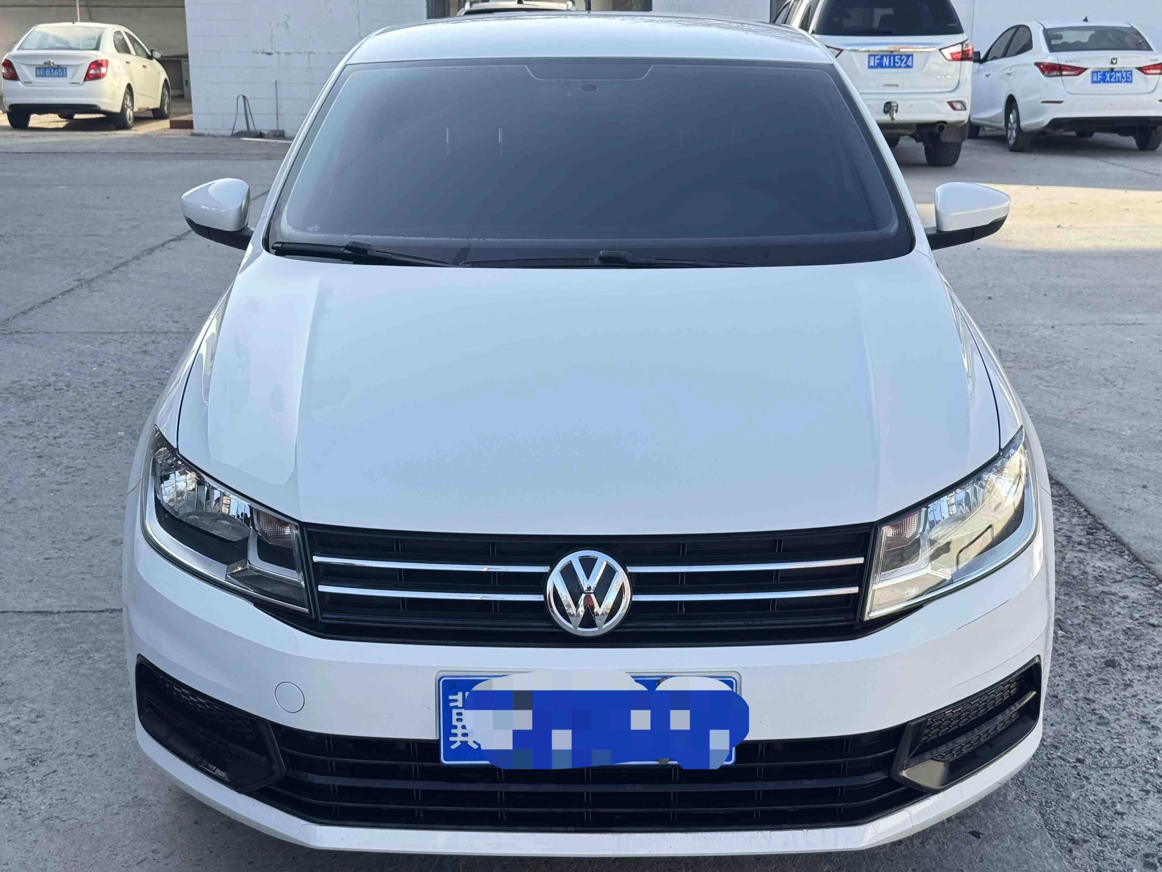 Volkswagen Santana  из Китая