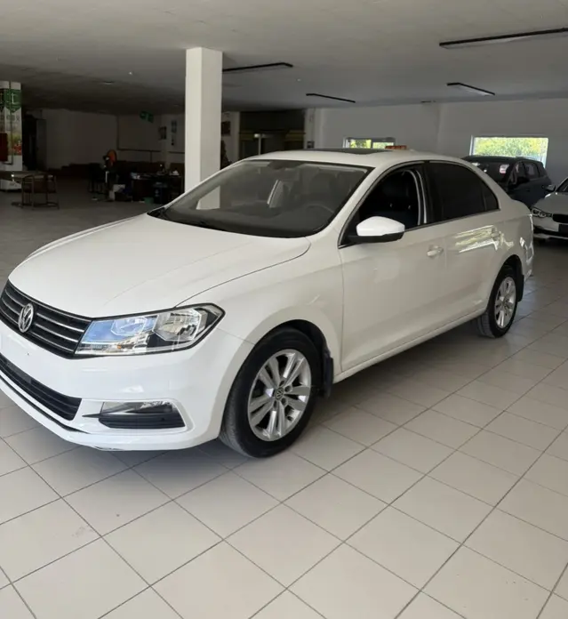 Volkswagen Santana  из Китая