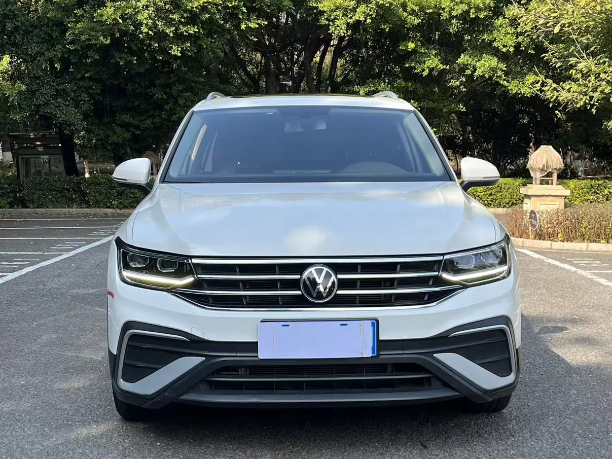 Volkswagen Tiguan L  из Китая