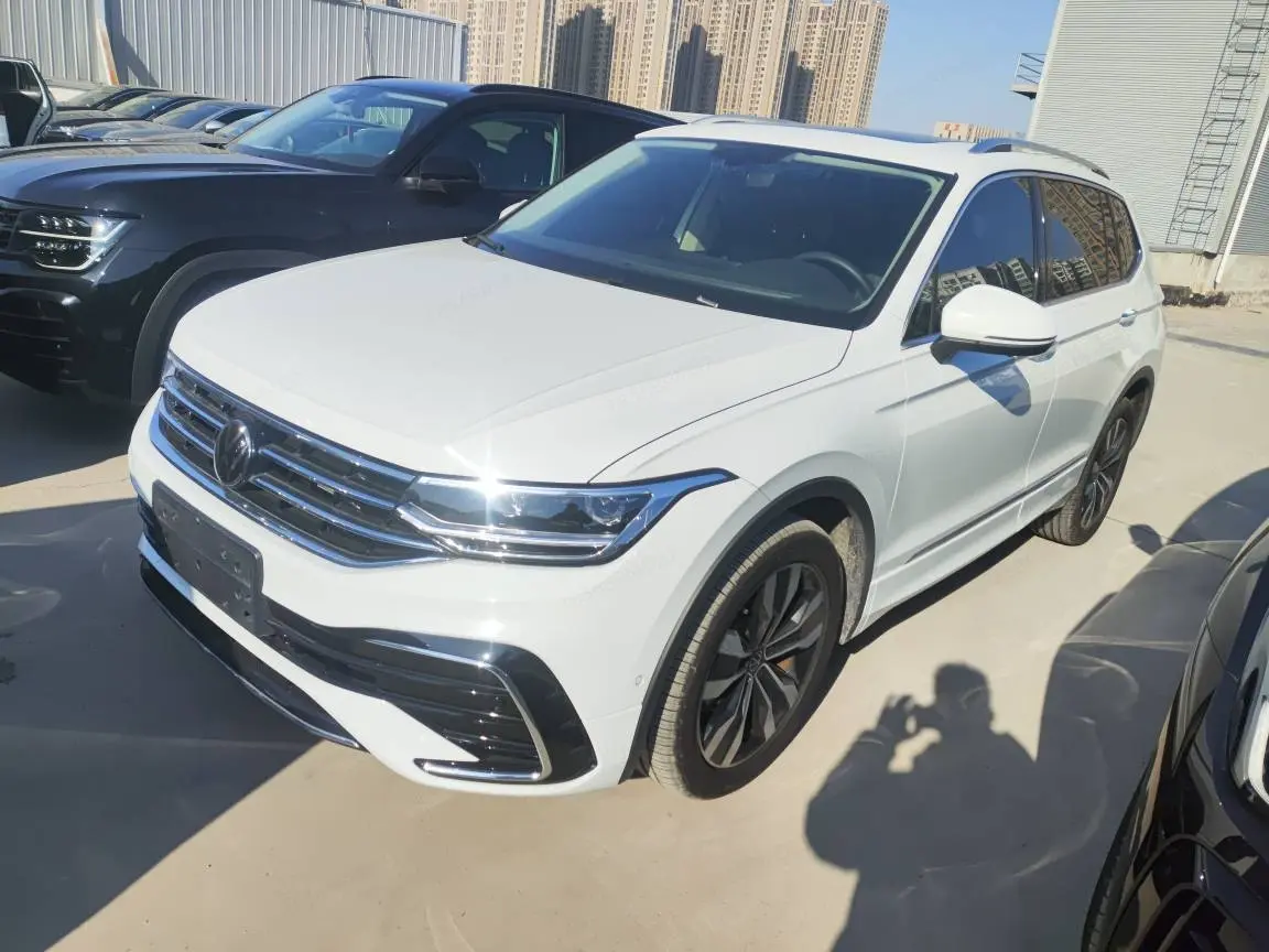 Volkswagen Tiguan L  из Китая