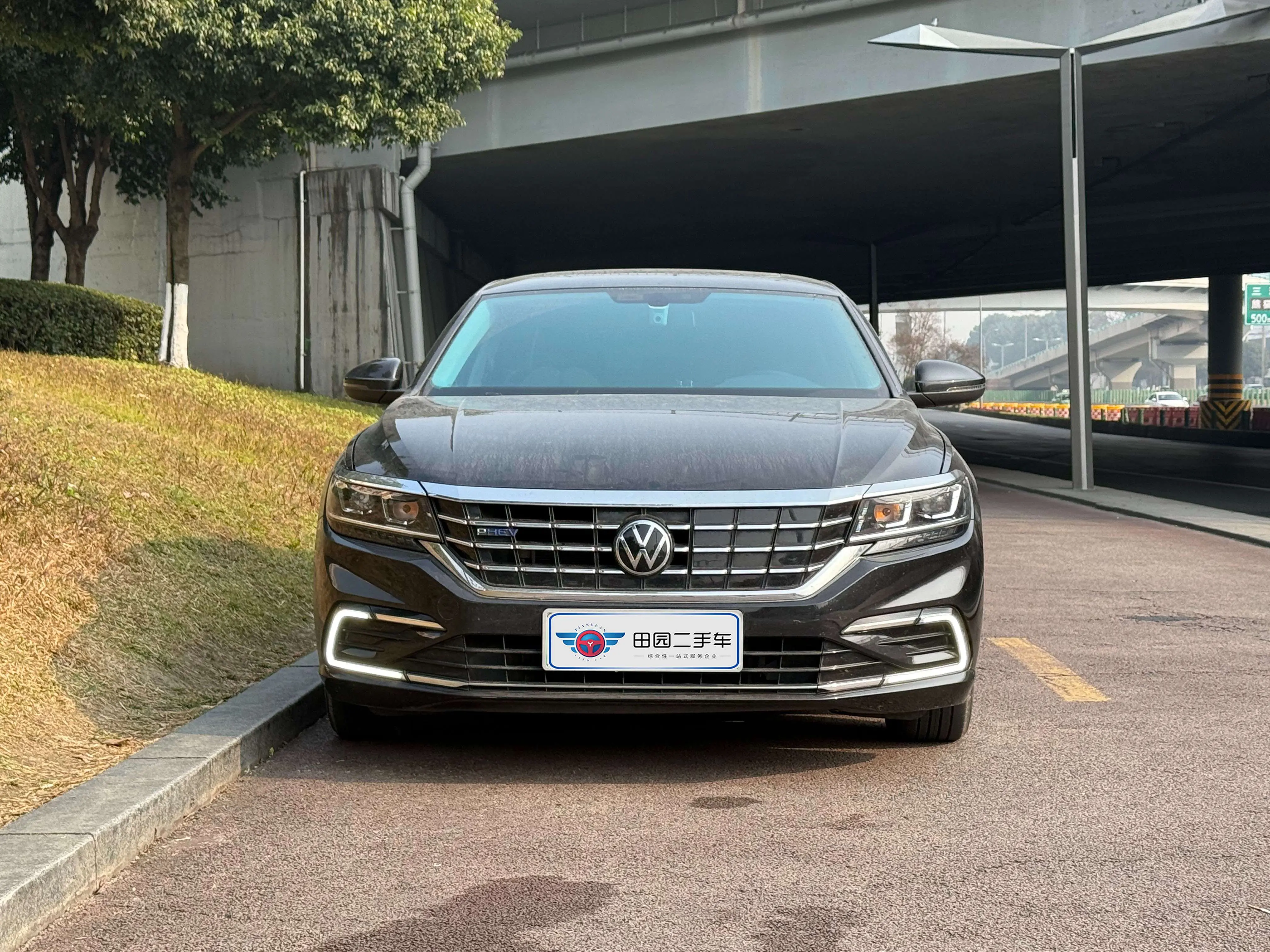 Volkswagen Passat PHEV  из Китая