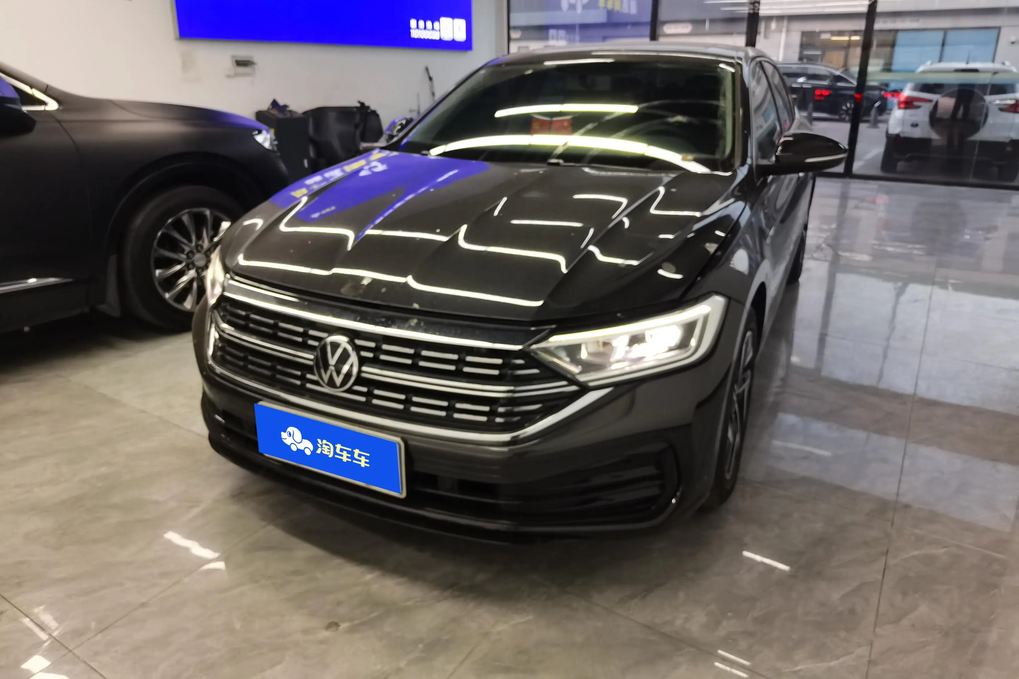 Volkswagen Sagitar  из Китая