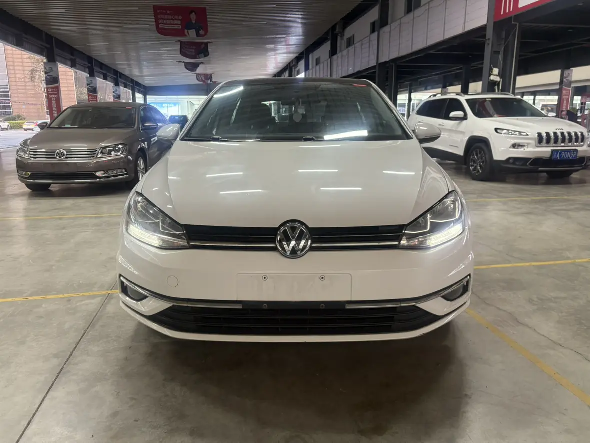 Volkswagen Golf  из Китая
