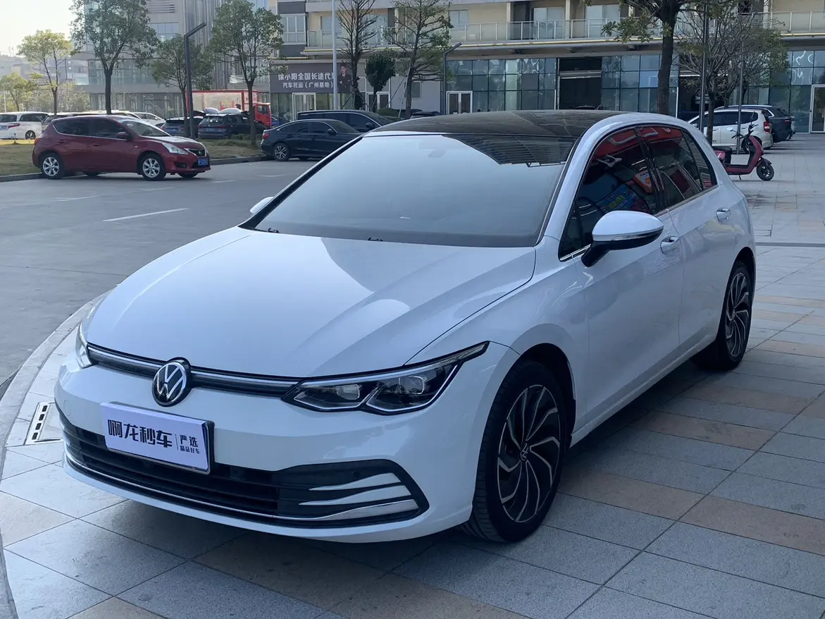 Volkswagen Golf  из Китая