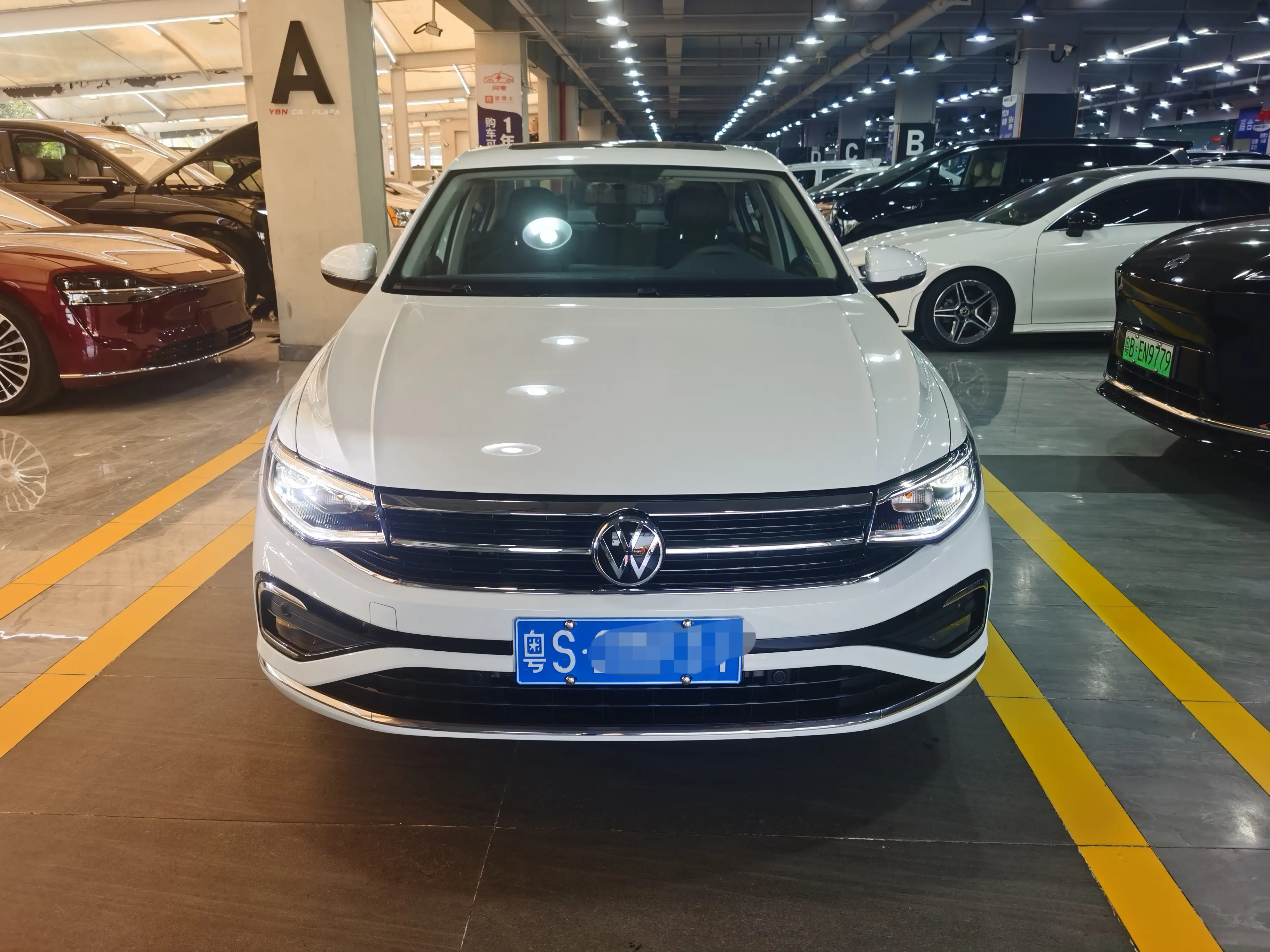 Volkswagen Bora  из Китая