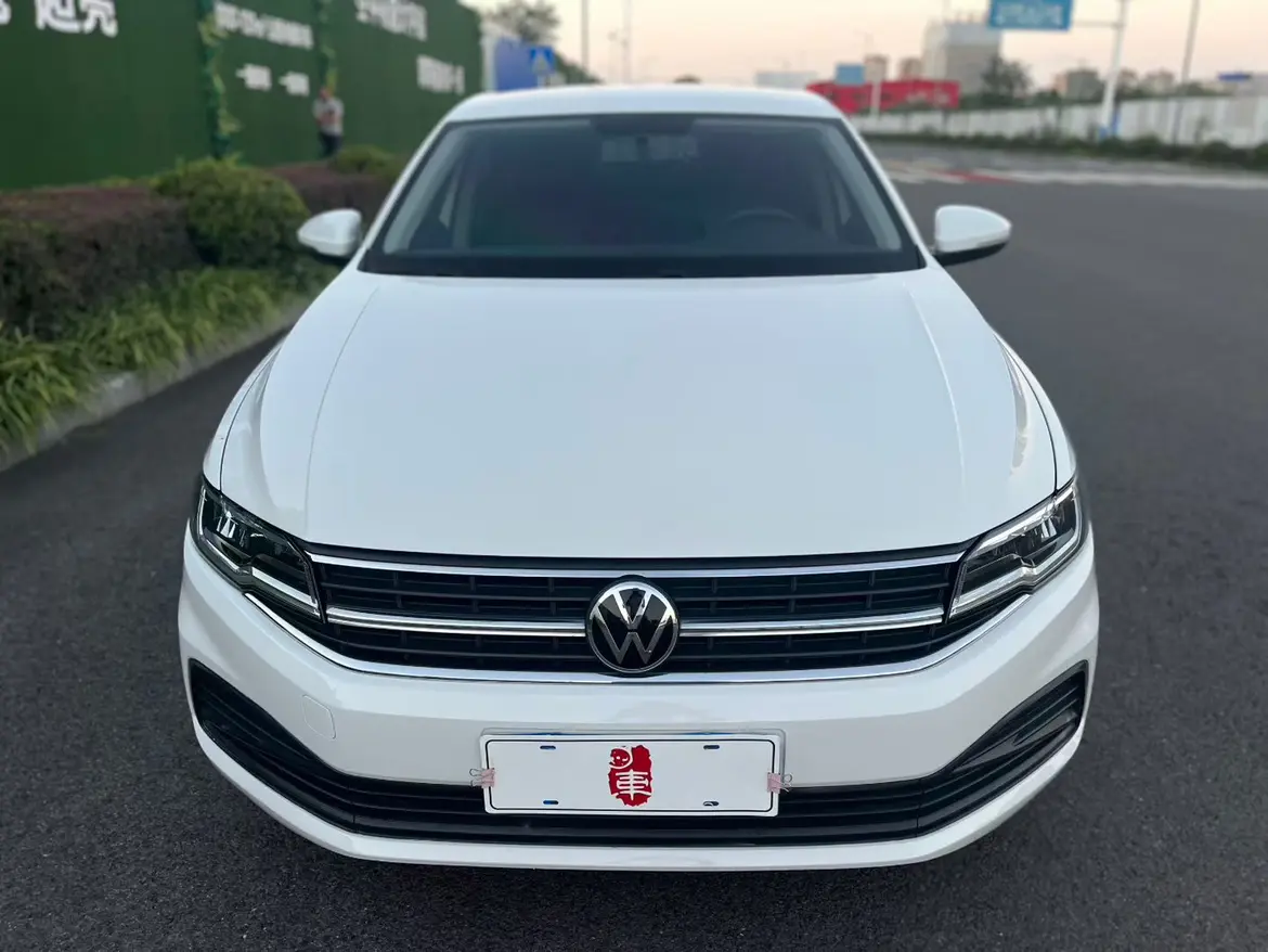 Volkswagen Bora  из Китая