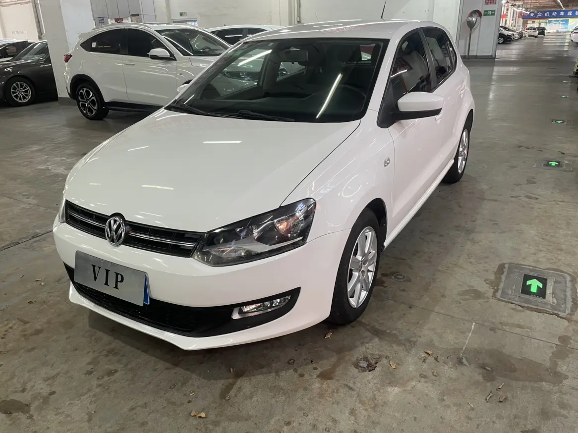 Volkswagen Polo  из Китая