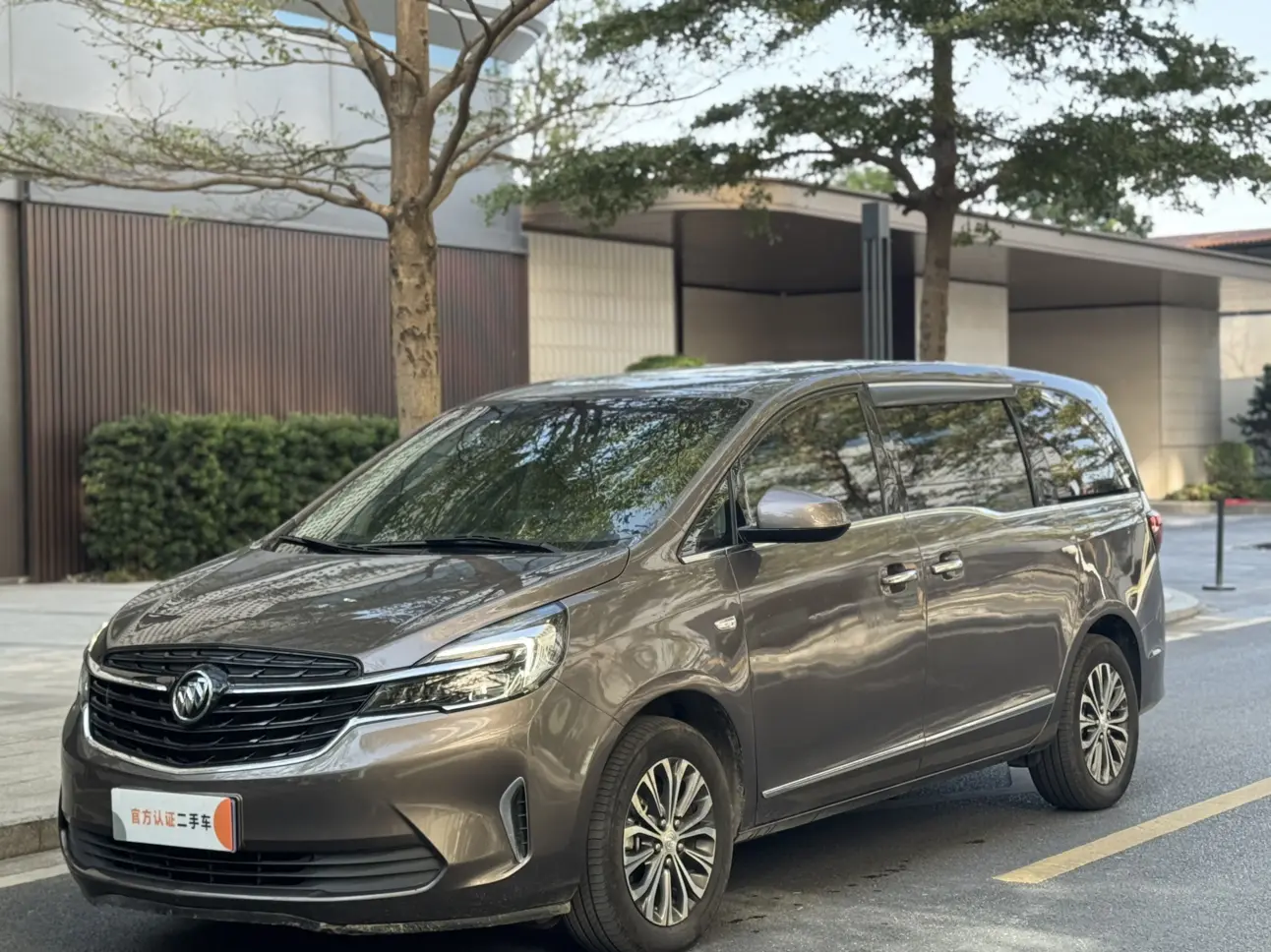 Buick GL8  из Китая