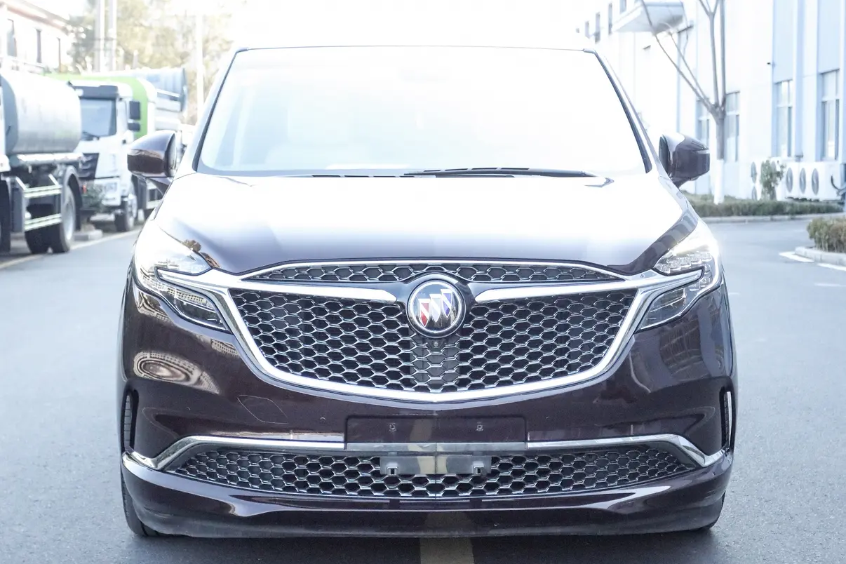 Buick GL8  из Китая