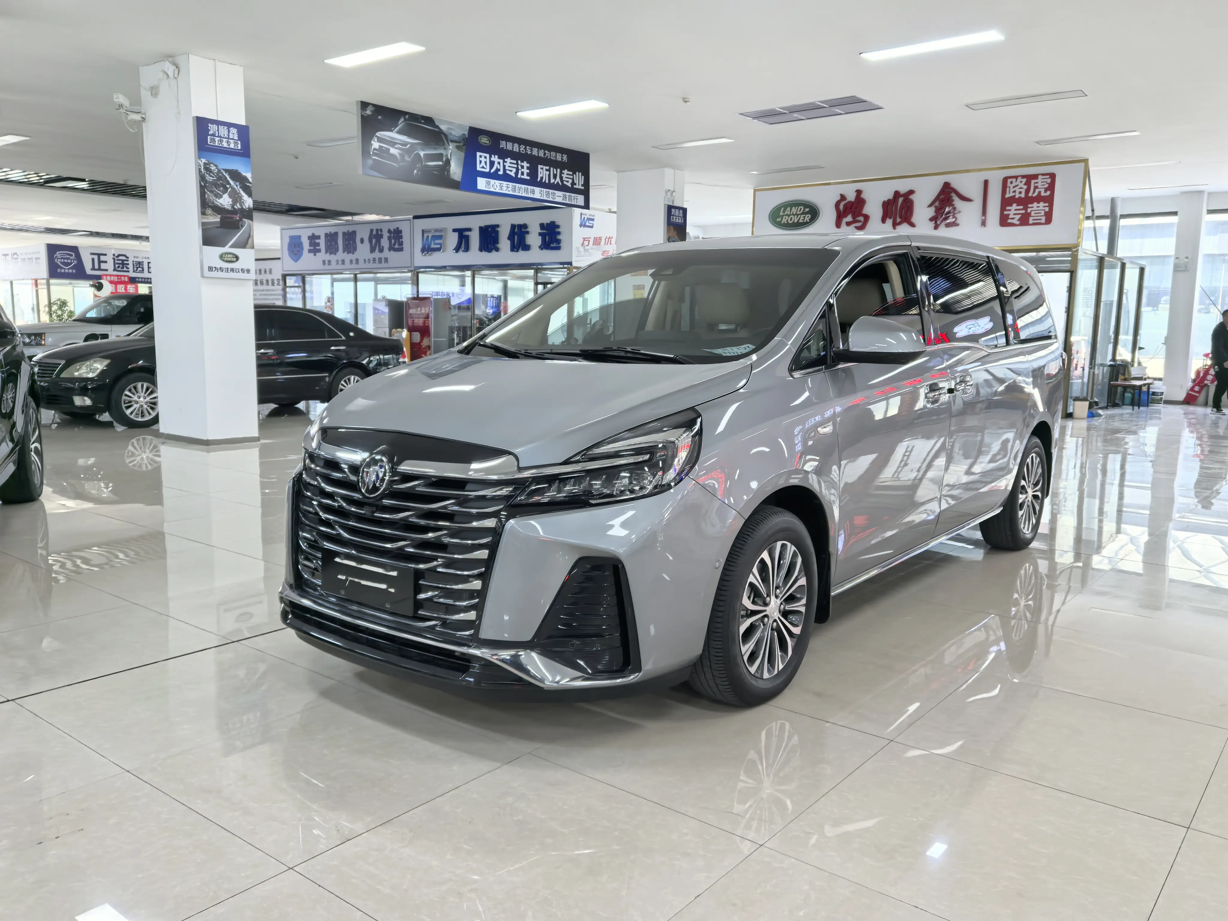 Buick GL8  из Китая