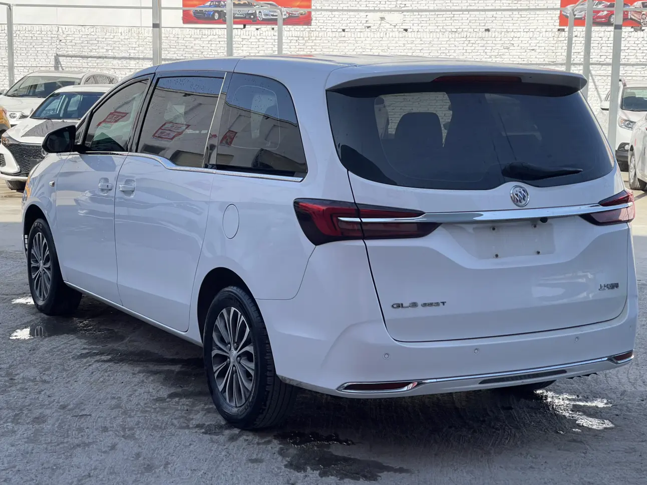 Buick GL8  из Китая