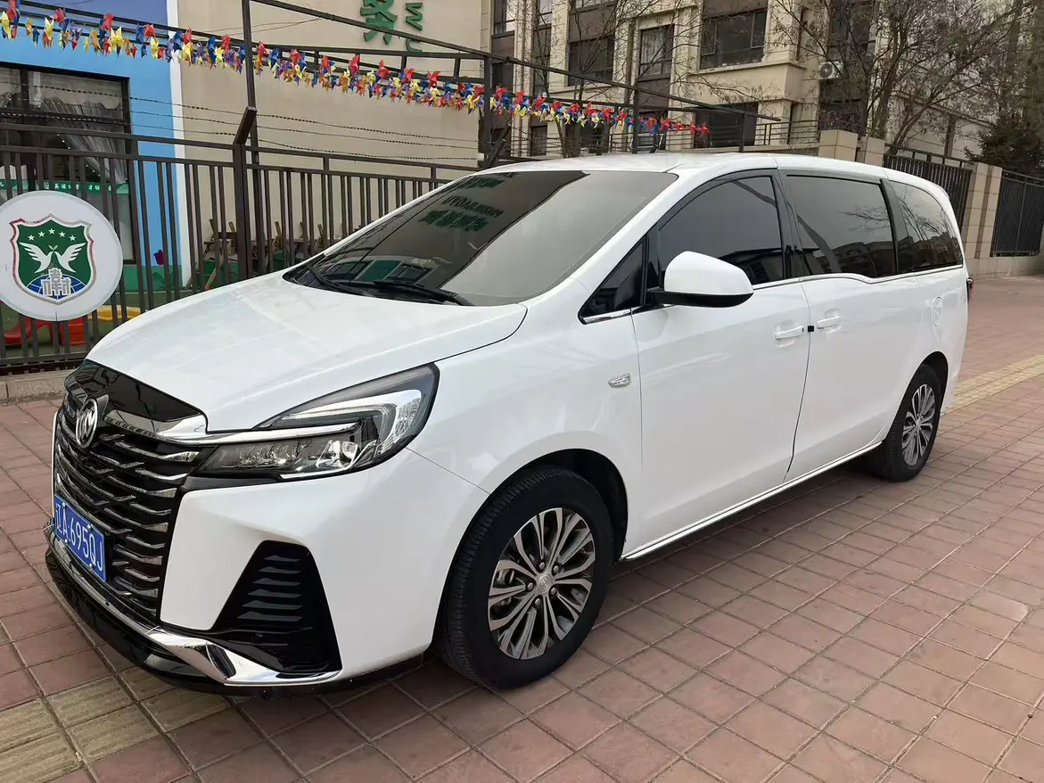 Buick GL8  из Китая