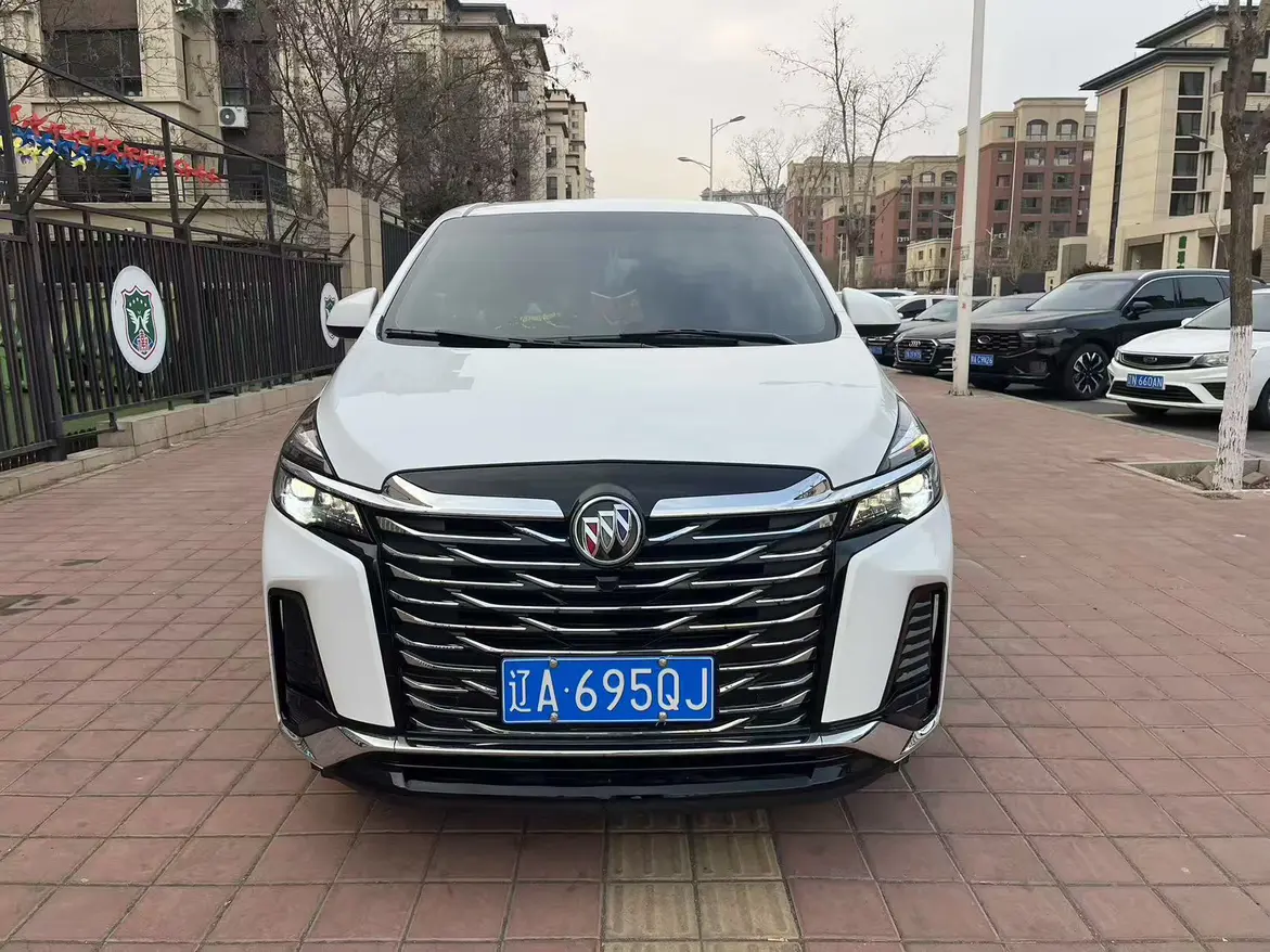 Buick GL8  из Китая