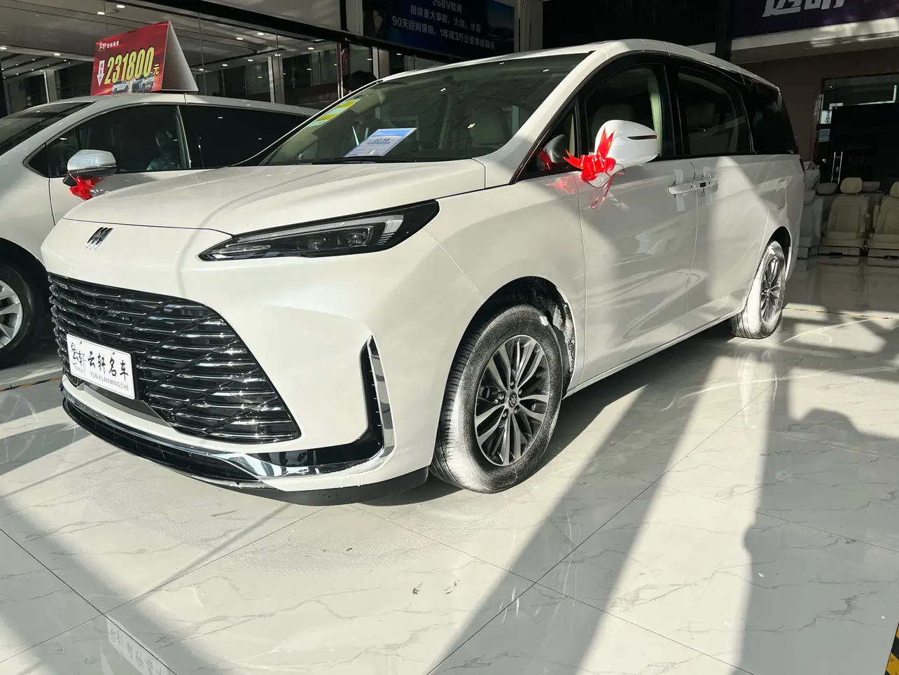 Buick GL8  из Китая