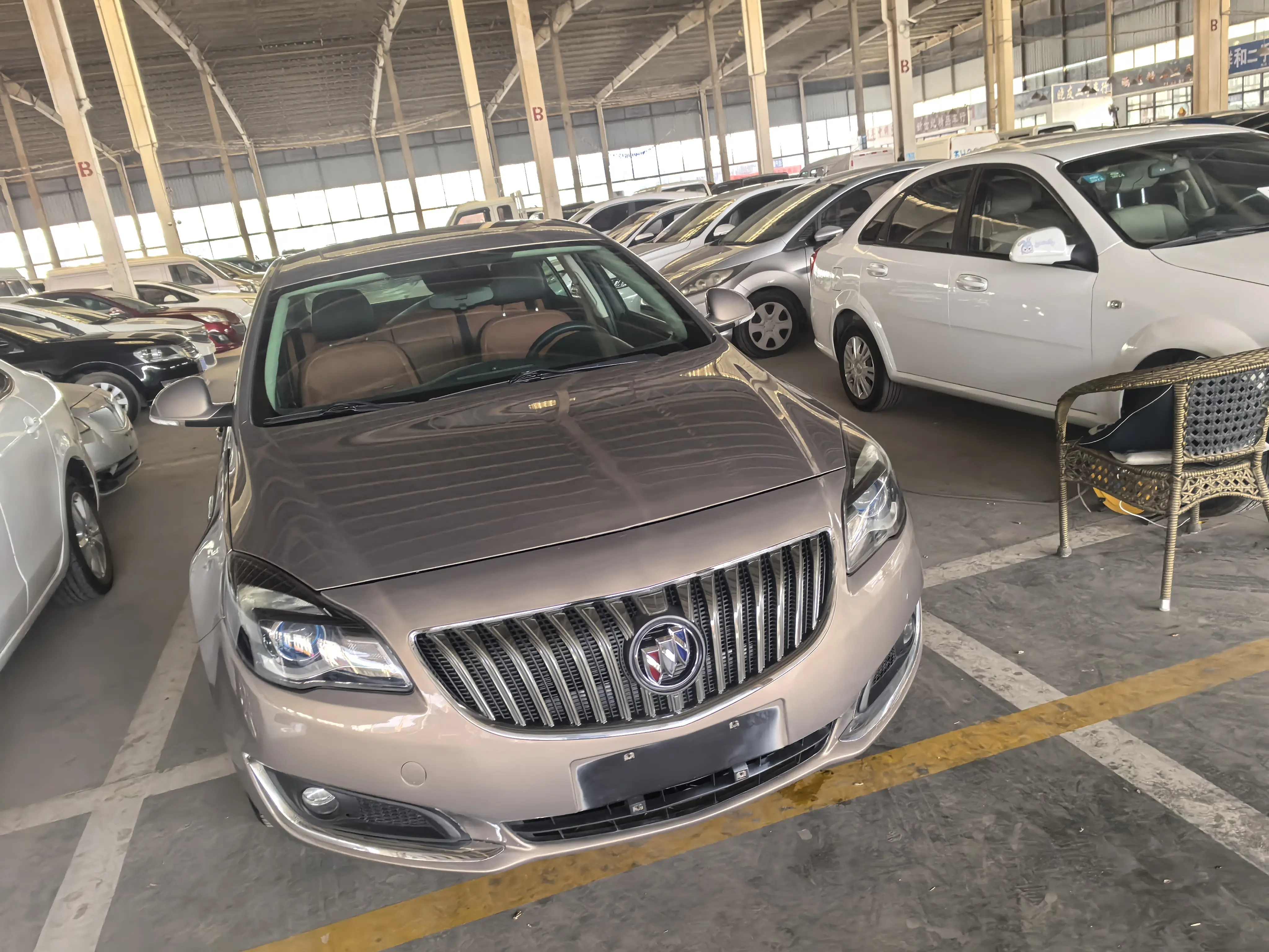 Buick Majesty  из Китая