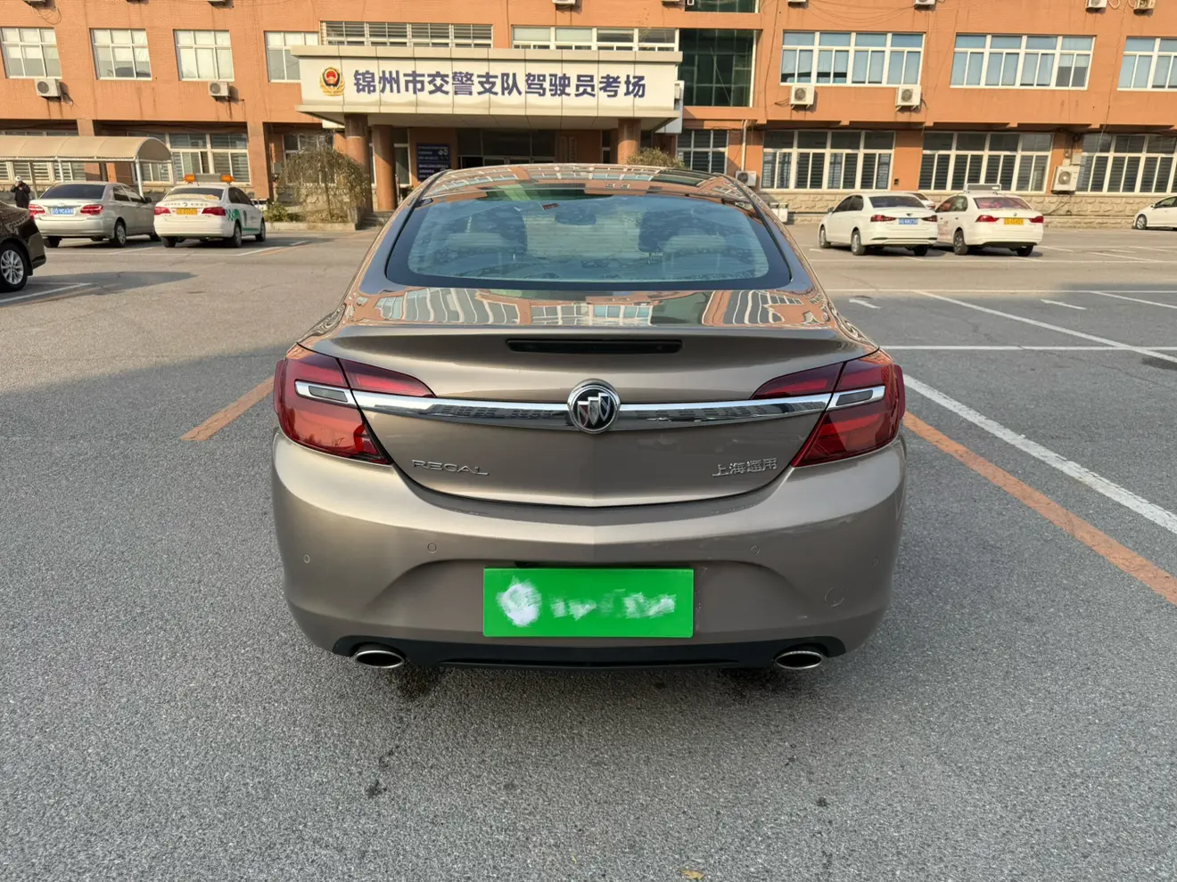 Buick Majesty  из Китая