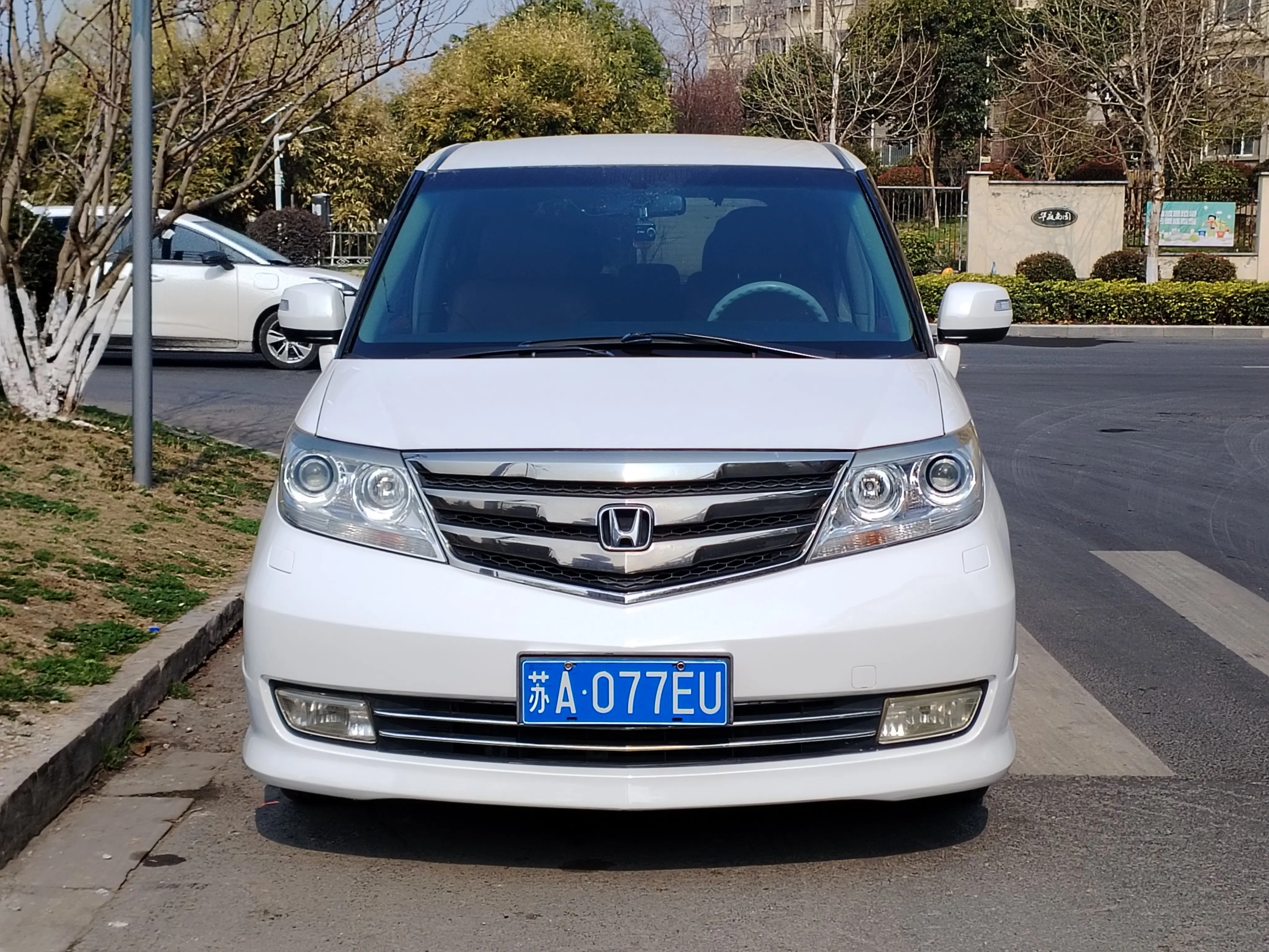 Honda Elysion (Alison)  из Китая