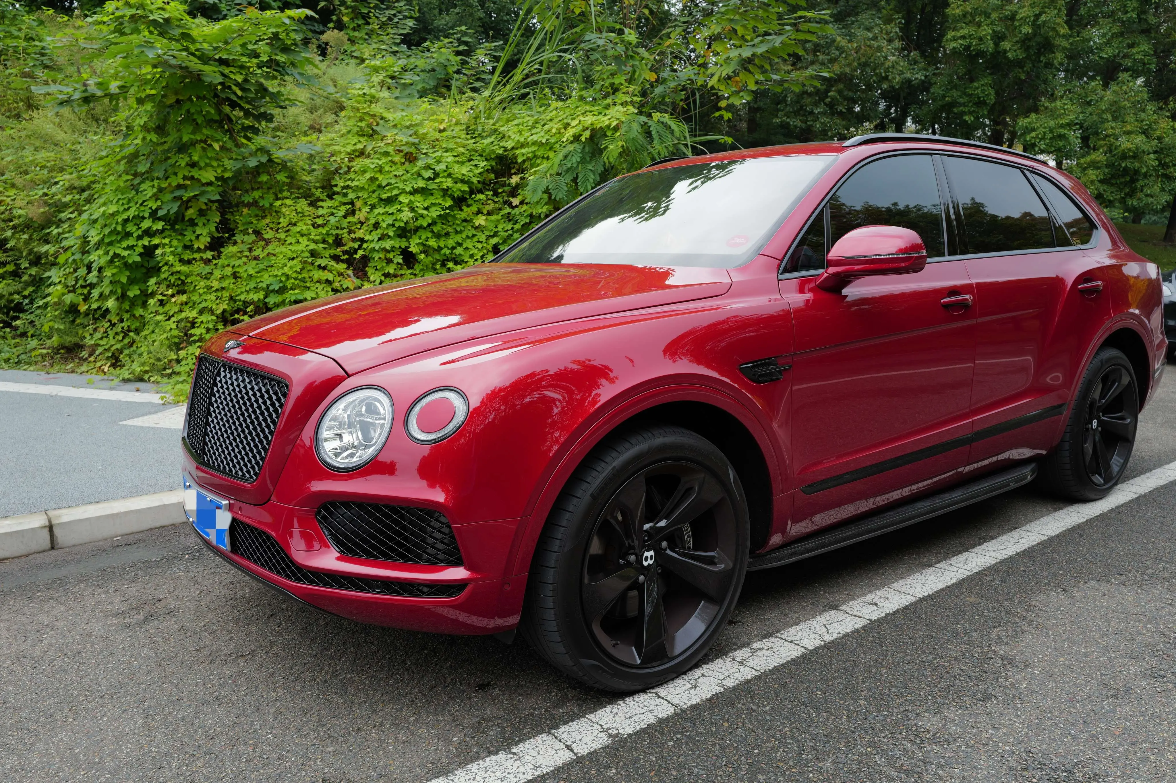 Bentley Bentayga  из Китая
